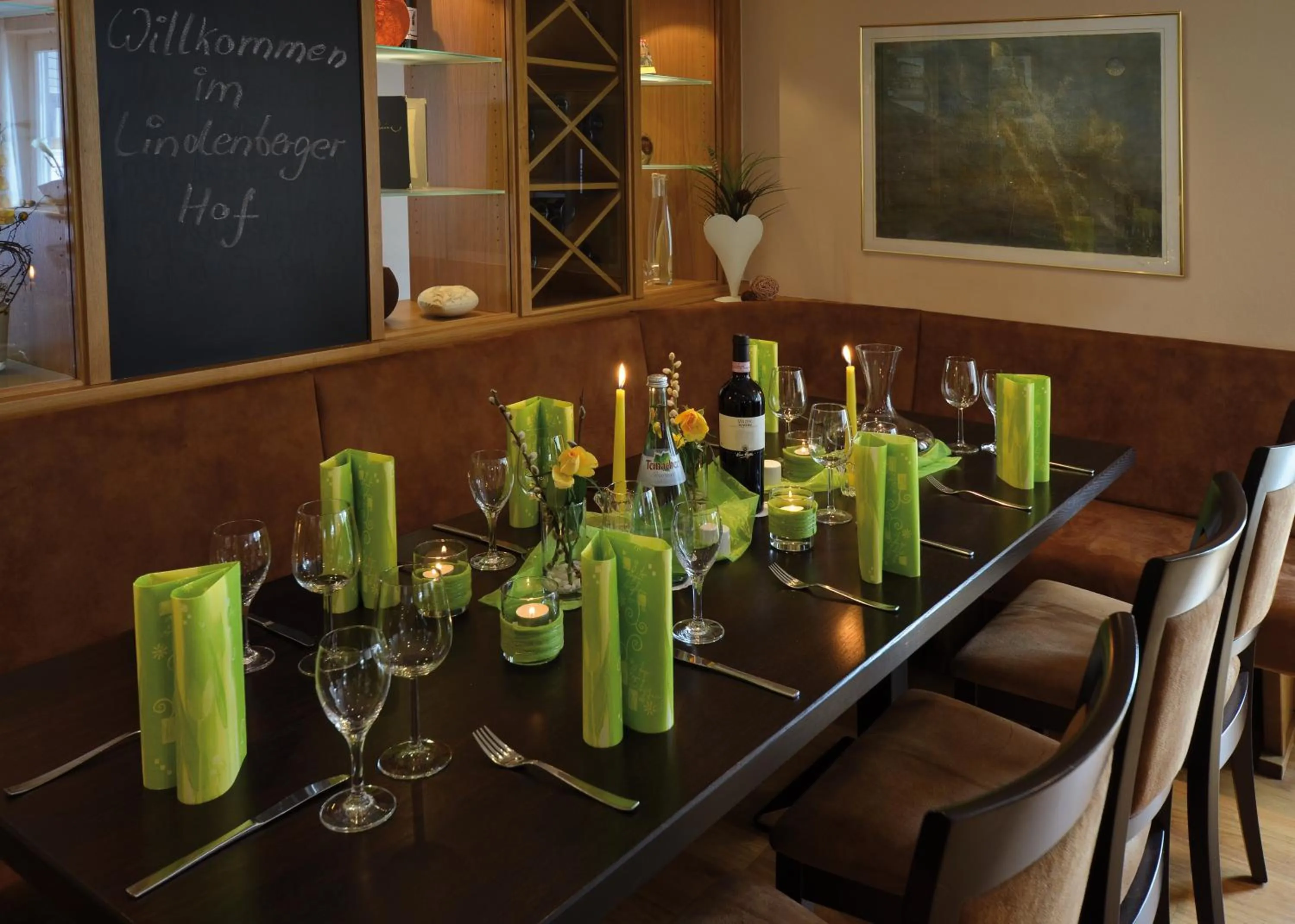 Restaurant/places to eat in Lindenberger Hof