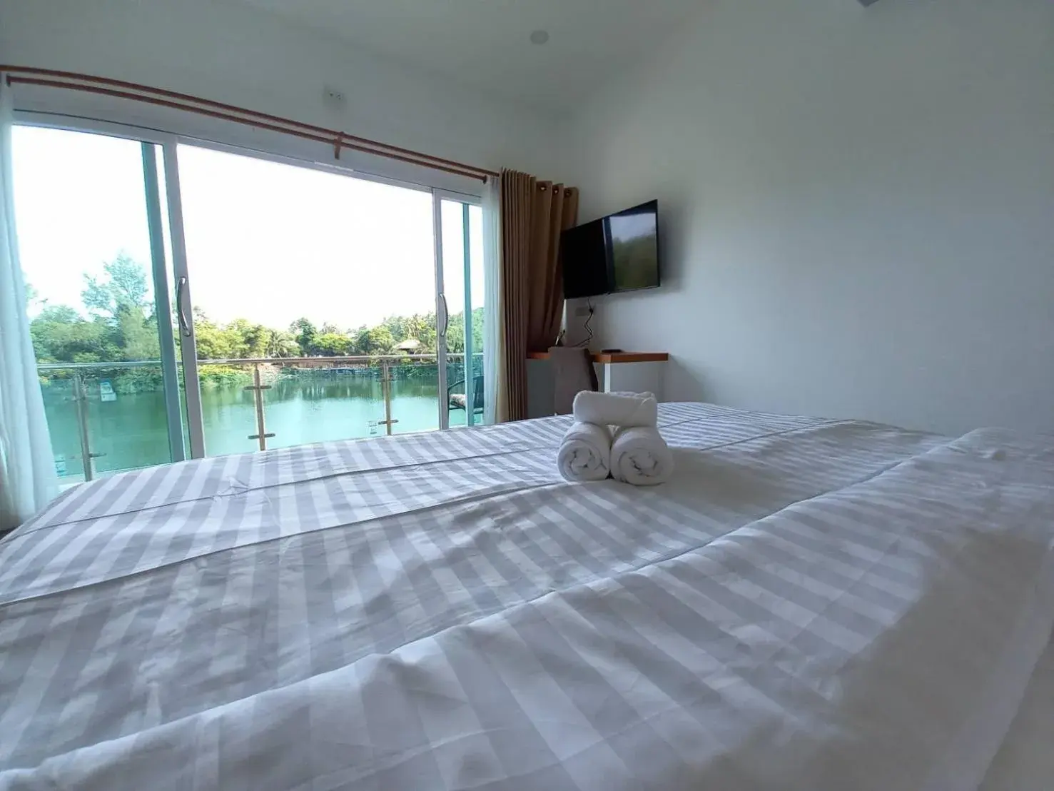 Apartment with Lake View in Pure Laguna Residence by Nice Sea Resort Apartment with Lake View in Pure Laguna Residence by Nice Sea Resort