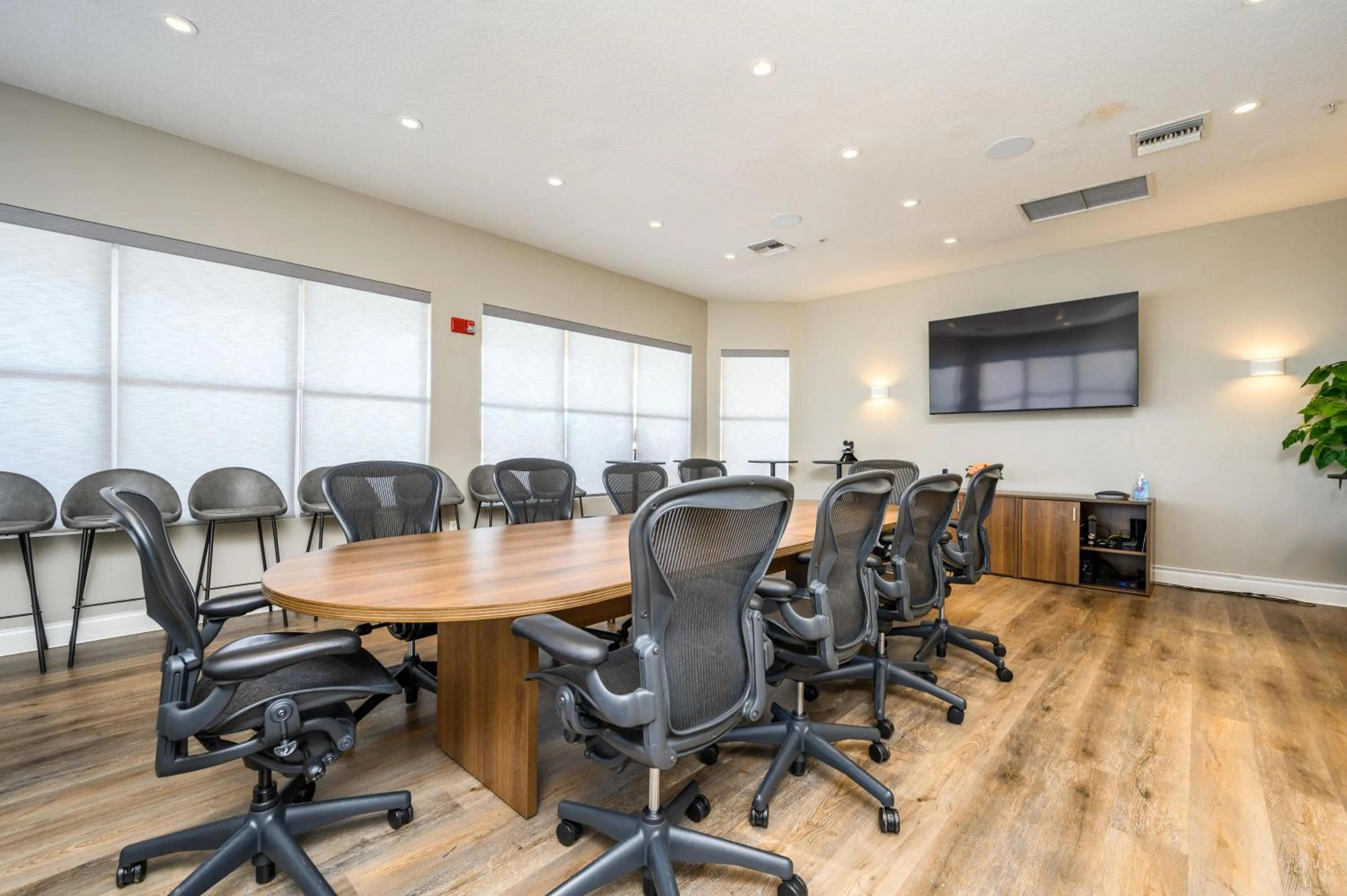 Meeting/conference room in Vista Cay Resort by Millenium at Universal Blvd.