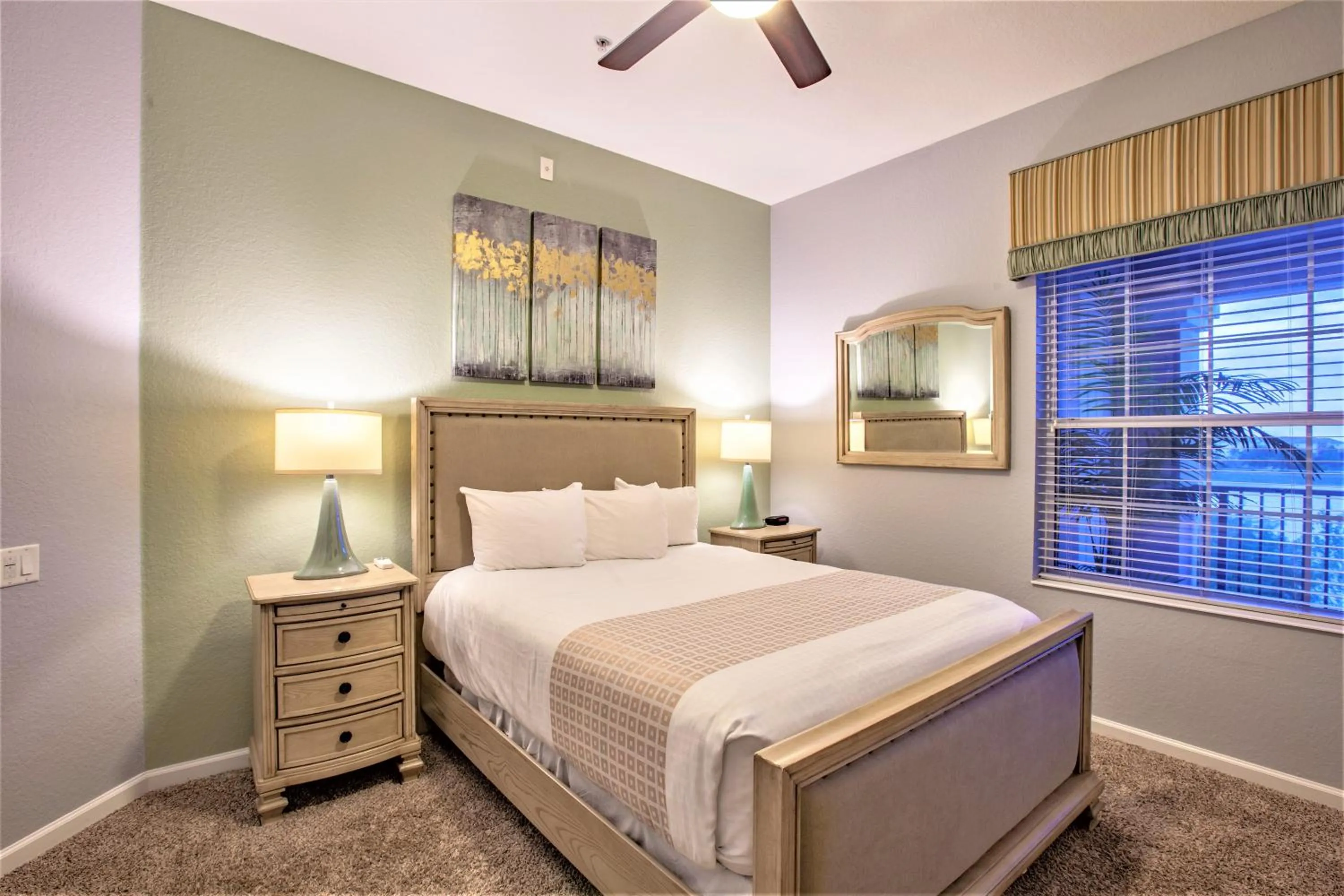 Bedroom, Bed in Vista Cay Resort by Millenium at Universal Blvd.