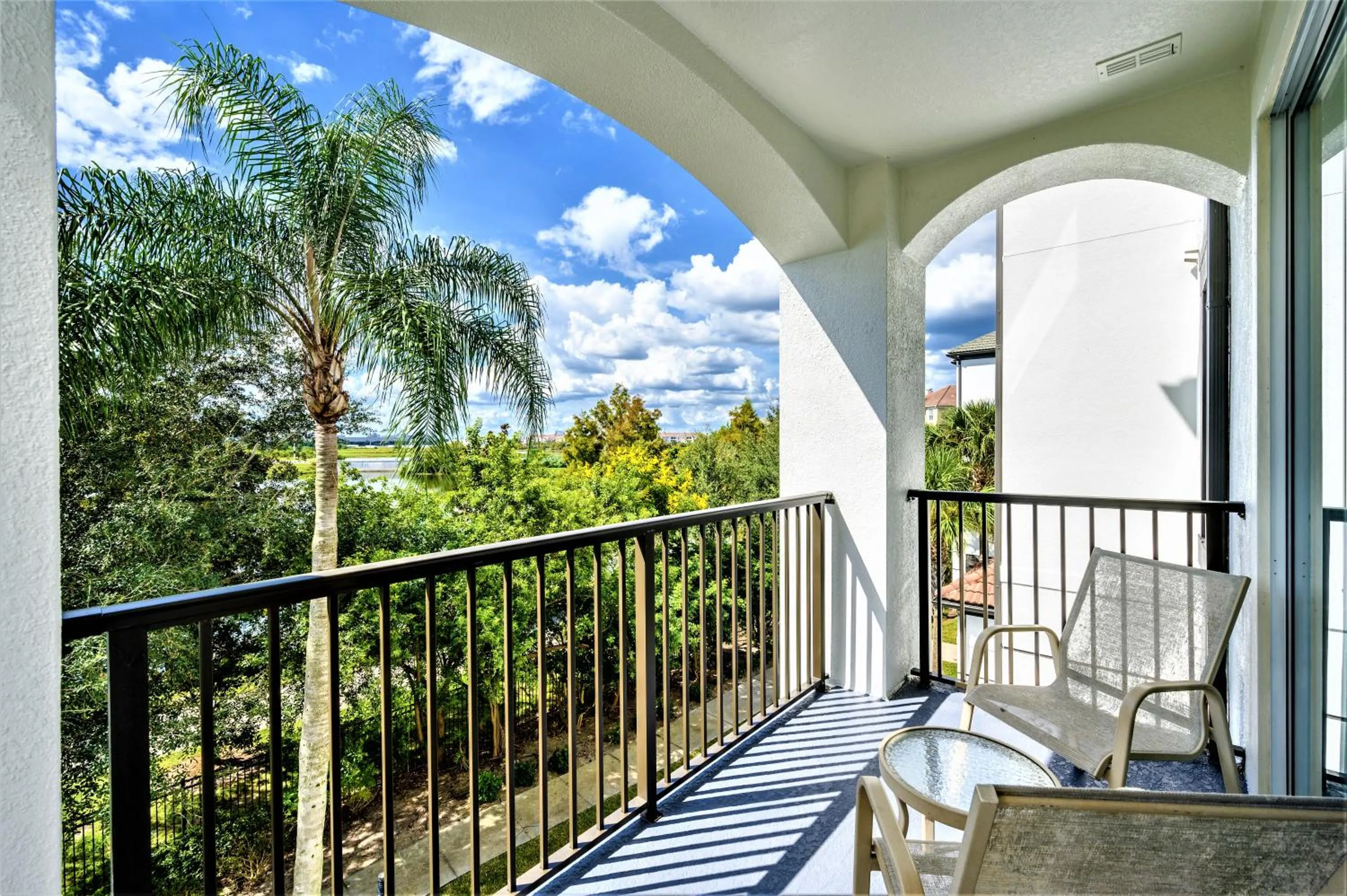Balcony/Terrace in Vista Cay Resort by Millenium at Universal Blvd.