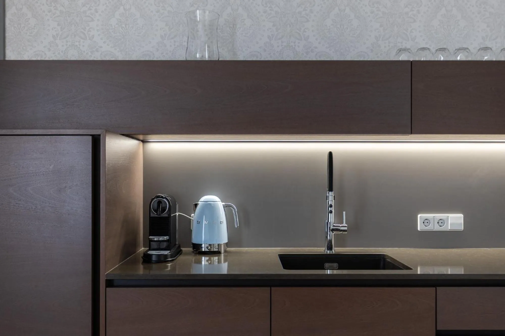 Roze Republikas Apartments