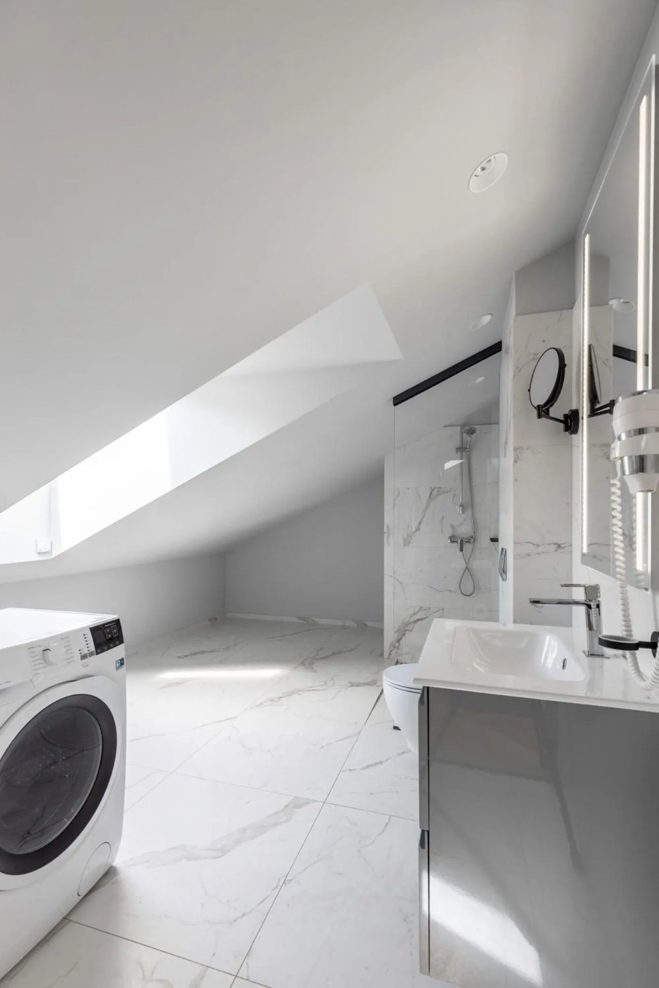 Roze Republikas Apartments