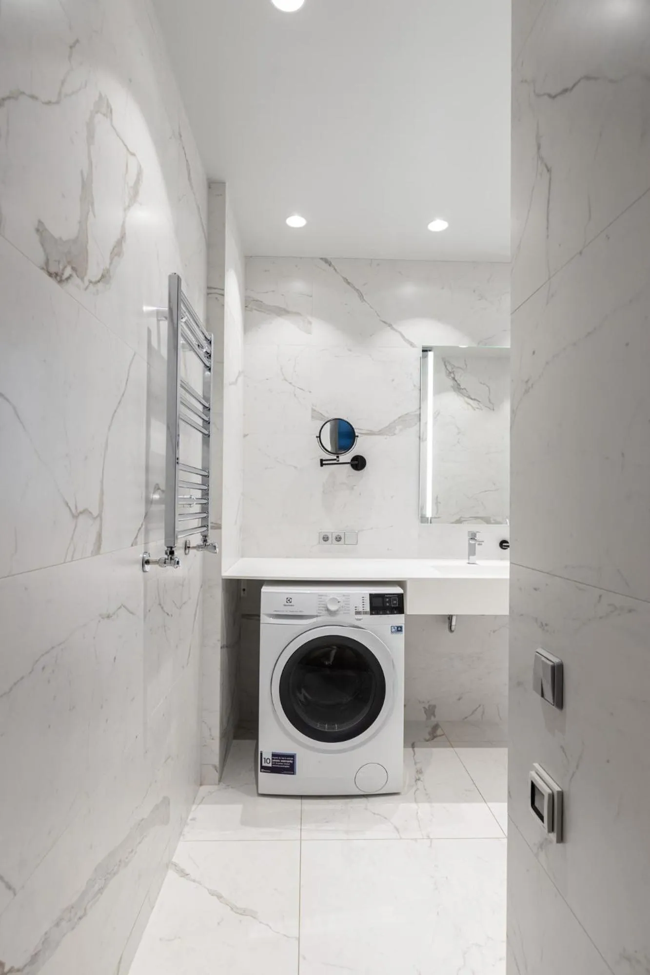 Roze Republikas Apartments