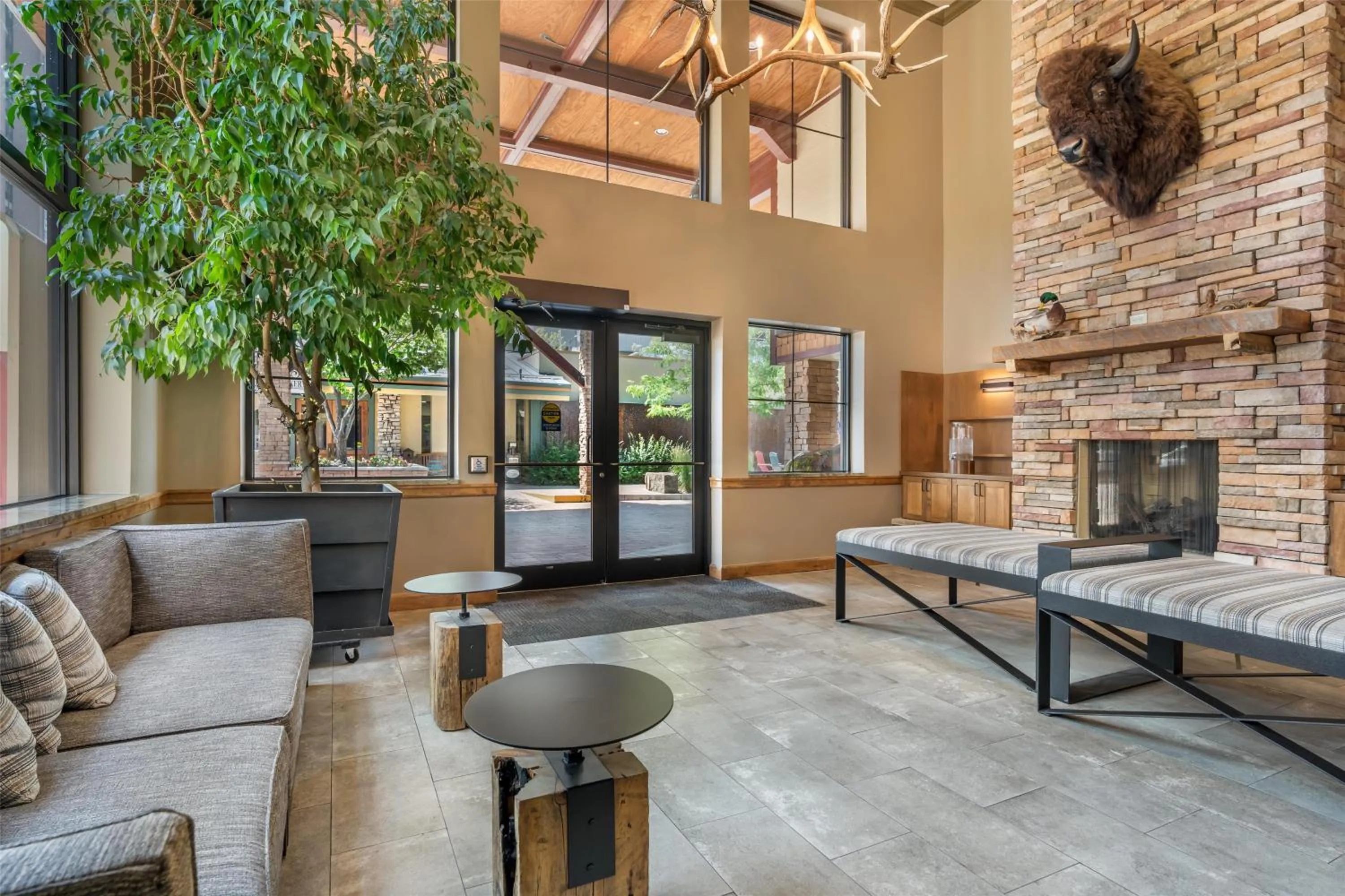 Lobby or reception in Best Western Plus Clocktower Inn