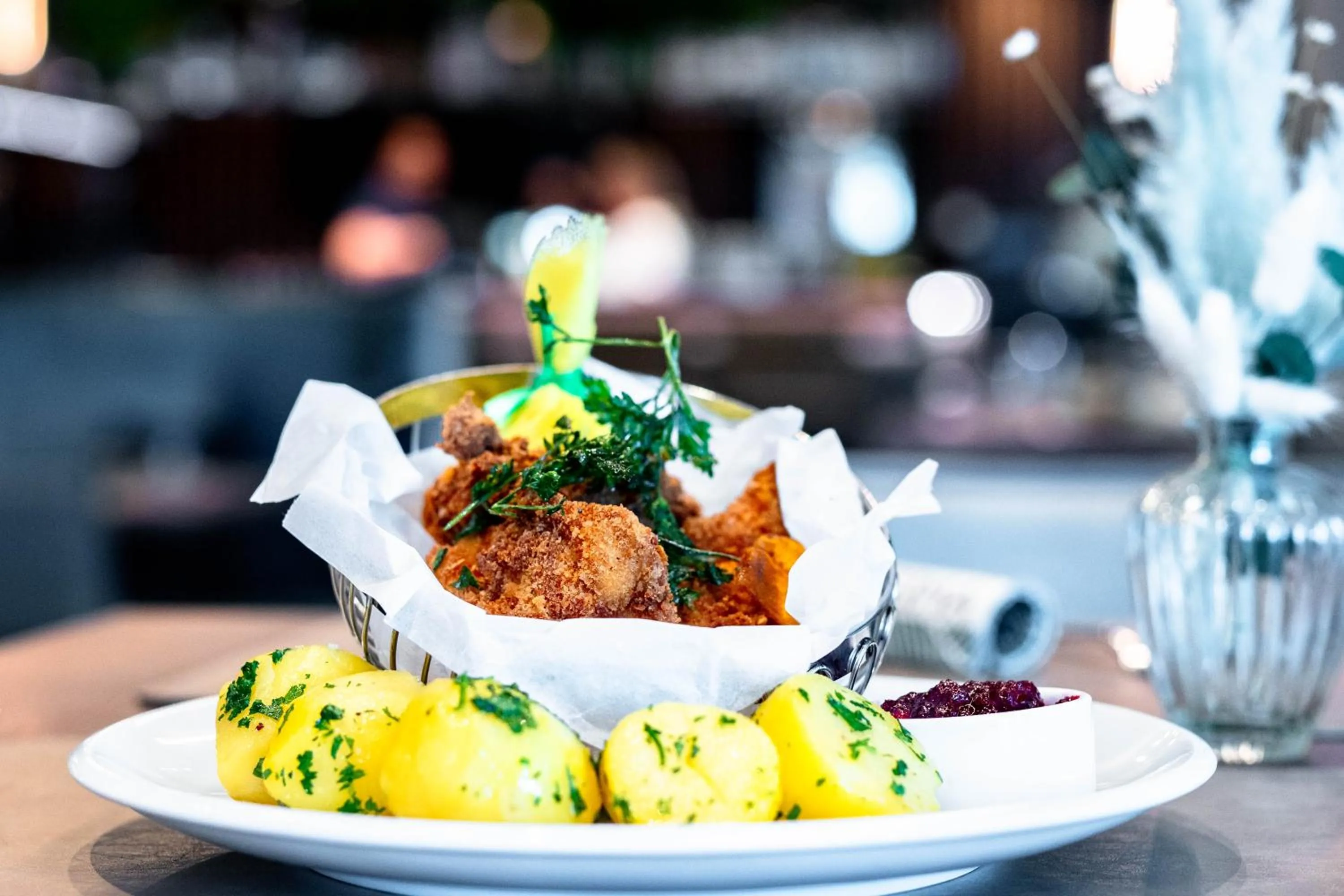 Restaurant/places to eat in Hotel Das Zeit