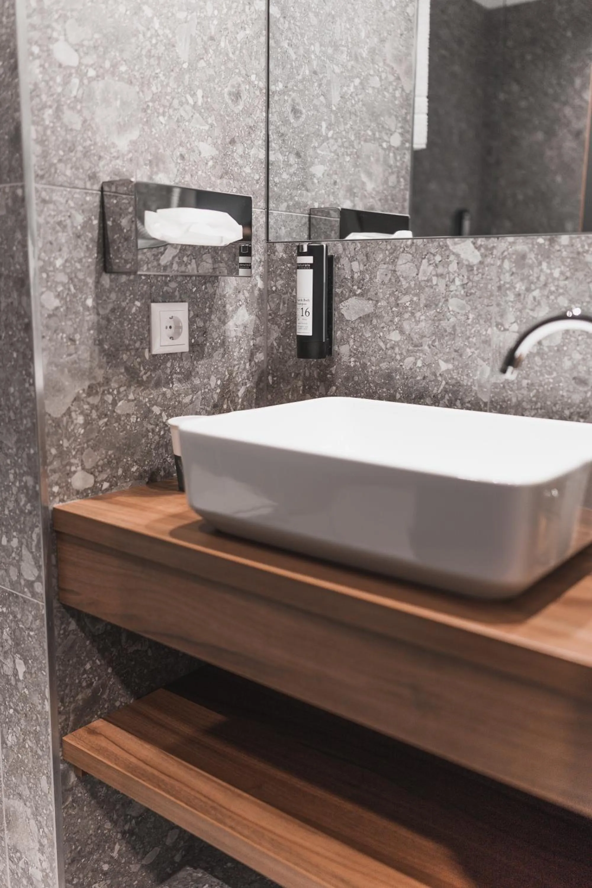 Bathroom in Hotel Das Zeit