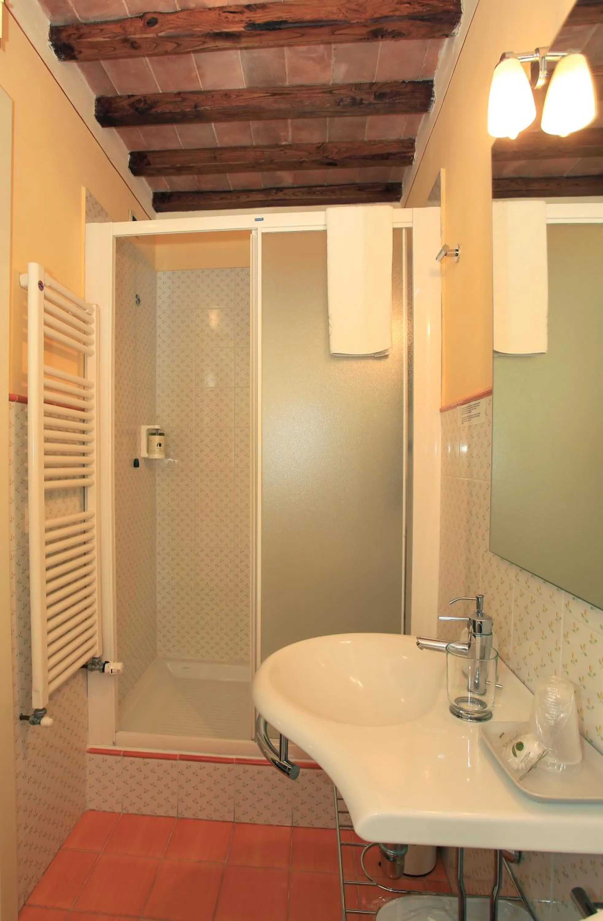 Shower in Palazzo Mari