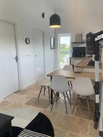 TV and multimedia in Croissant de Lune