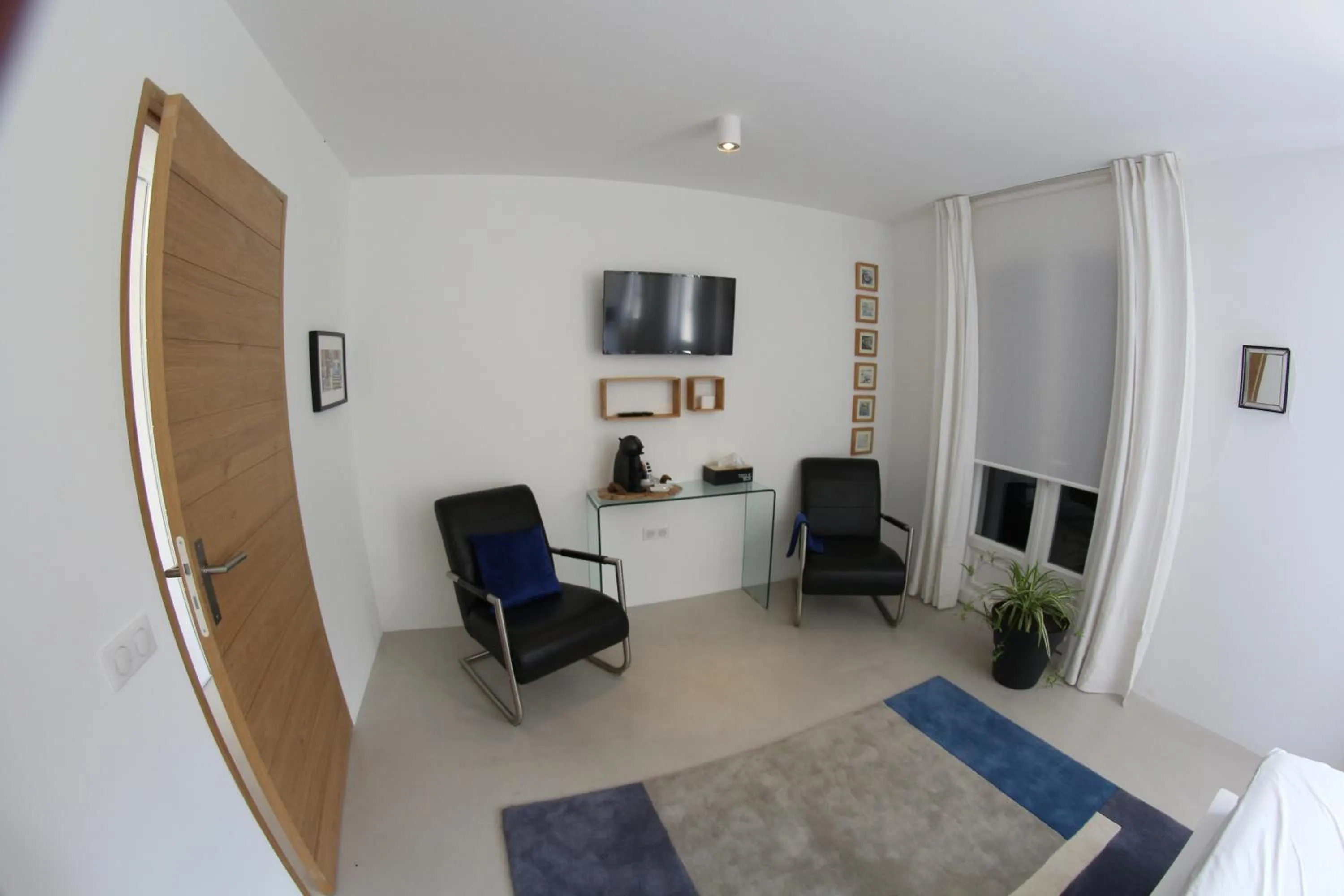 TV and multimedia in Croissant de Lune