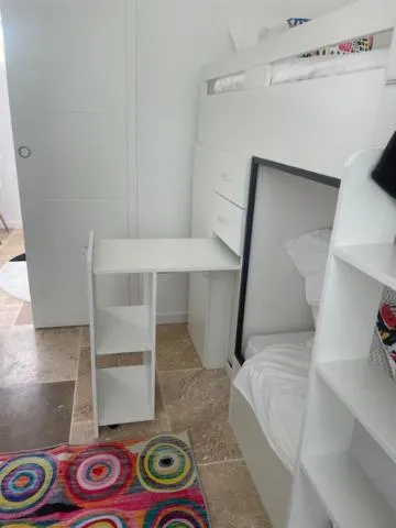 bunk bed, Bed in Croissant de Lune