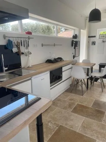 Kitchen or kitchenette in Croissant de Lune