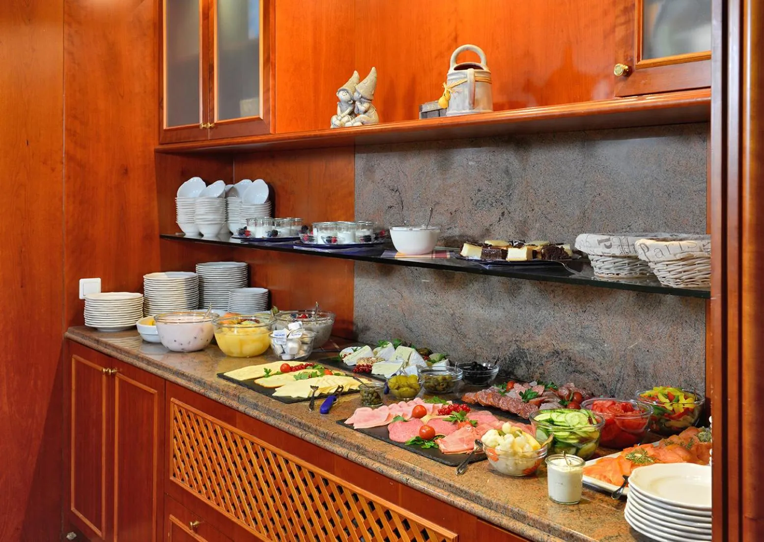 Food and drinks in Hotel Der Lindenhof