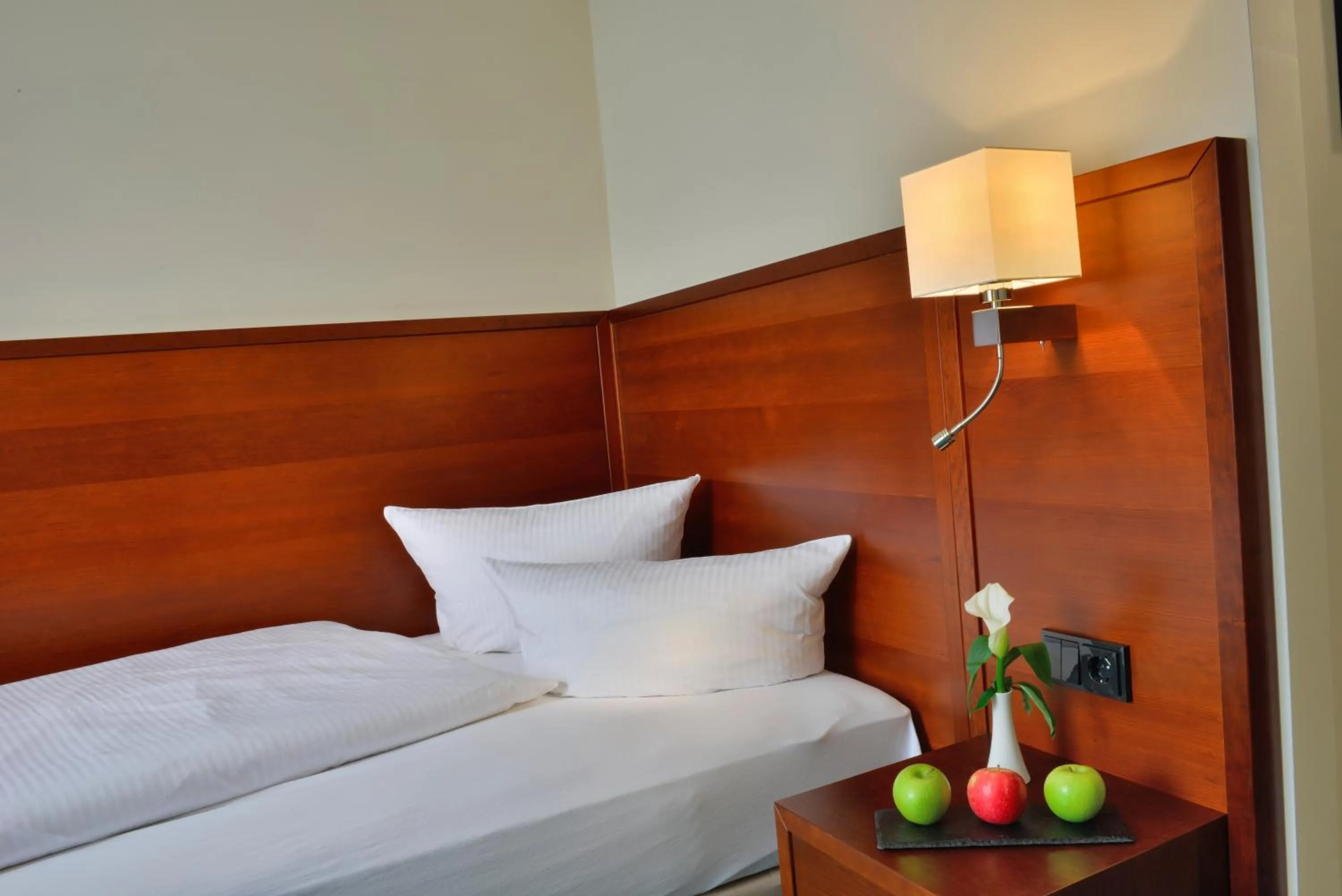 Photo of the whole room, Bed in Hotel Der Lindenhof