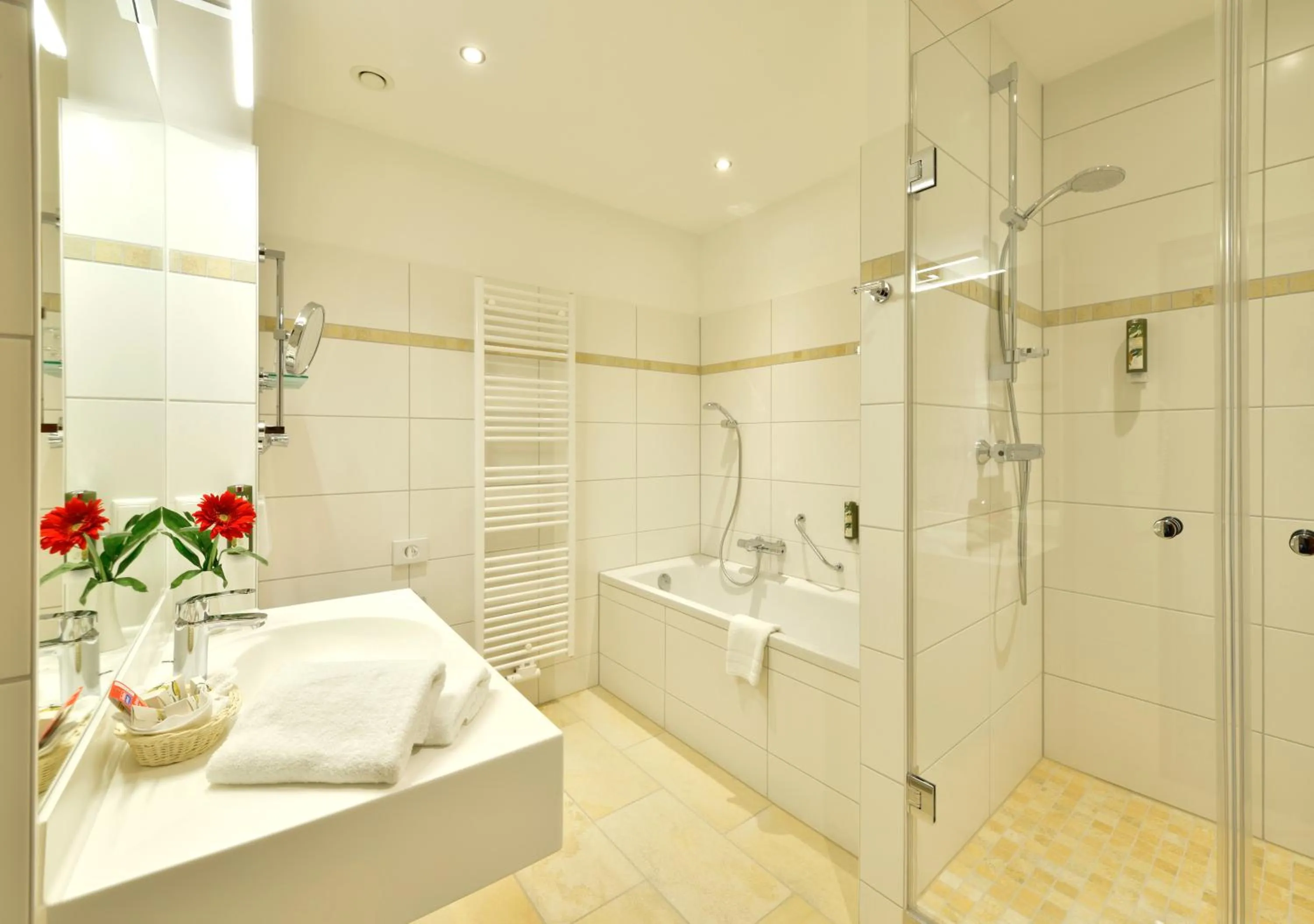 Bathroom in Hotel Der Lindenhof