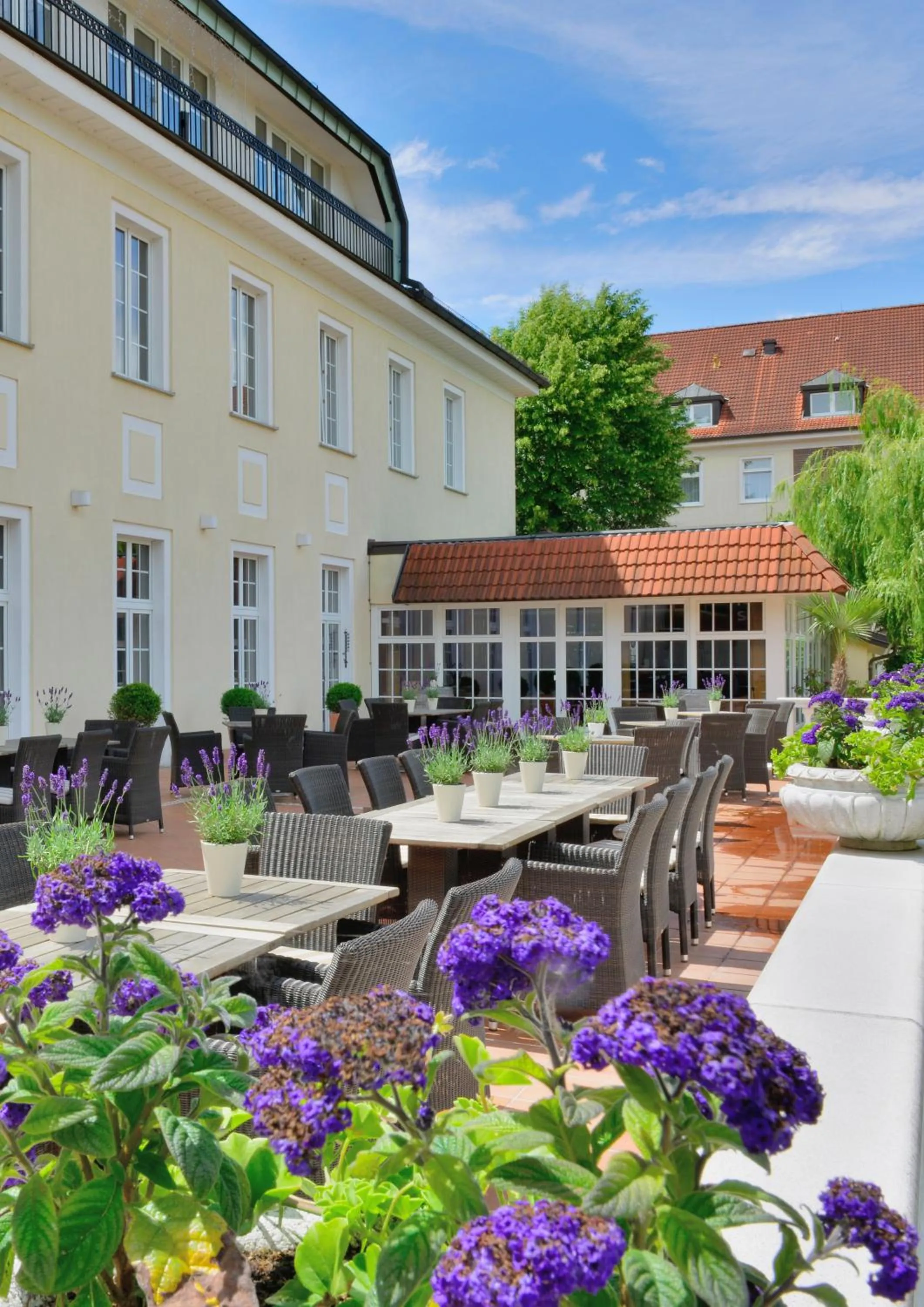 Property building in Hotel Der Lindenhof