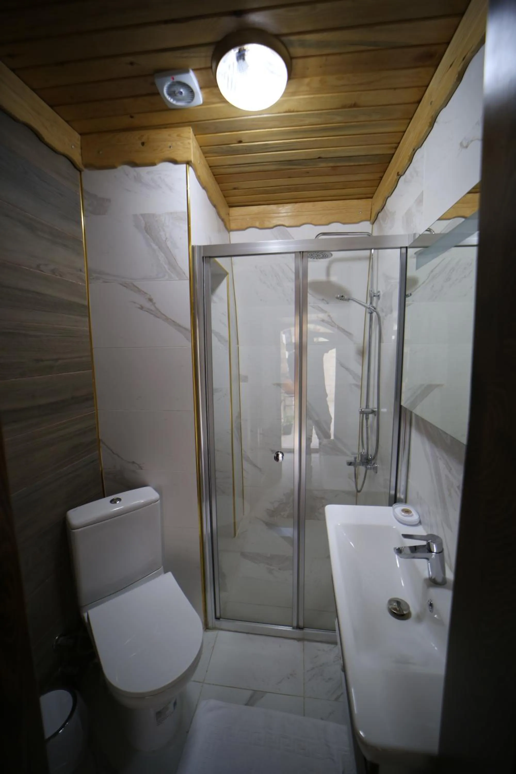 Bathroom in Tessera Hotel