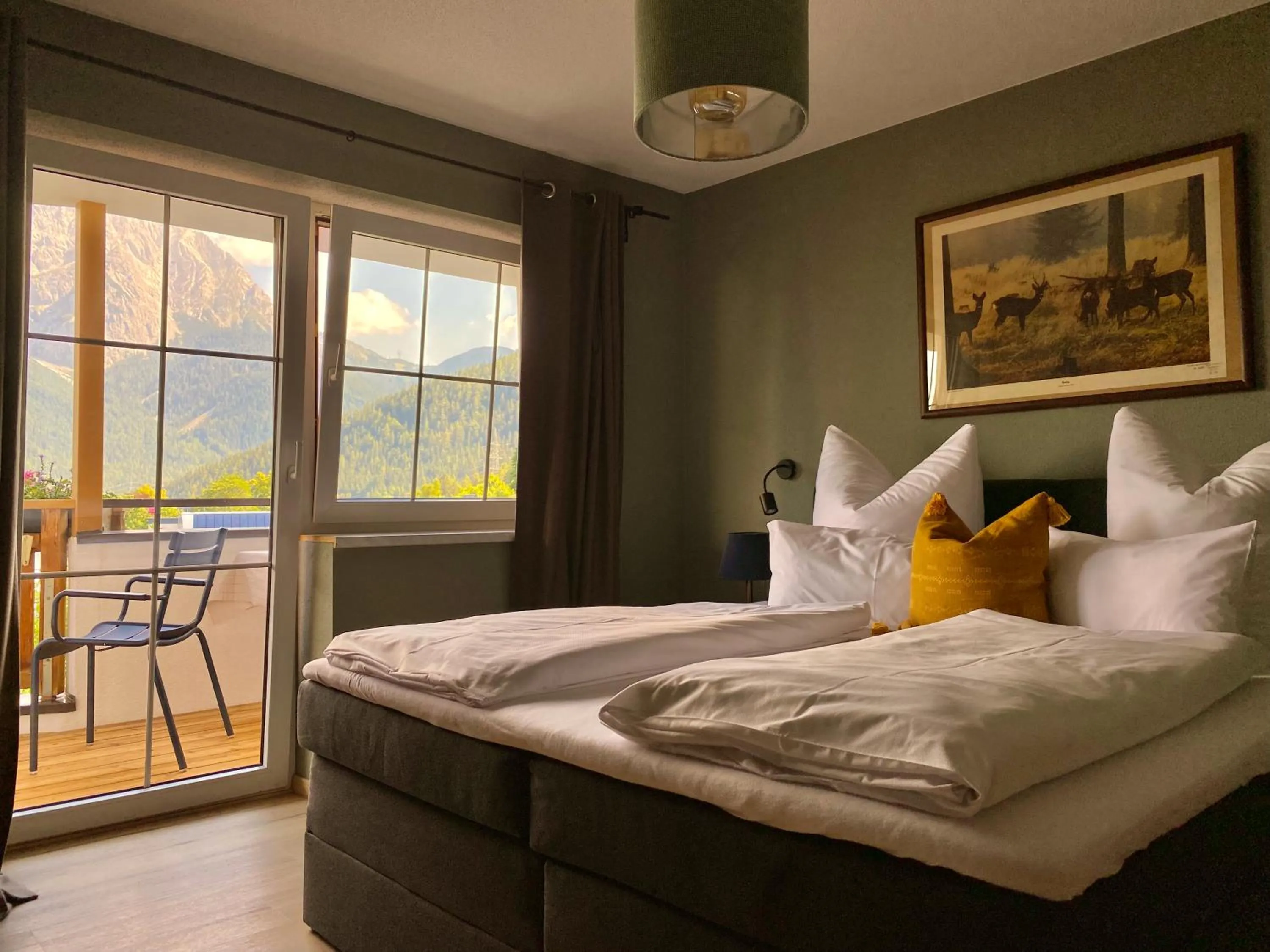 Bedroom, Bed in Boutique Hotel Bellevue Lermoos