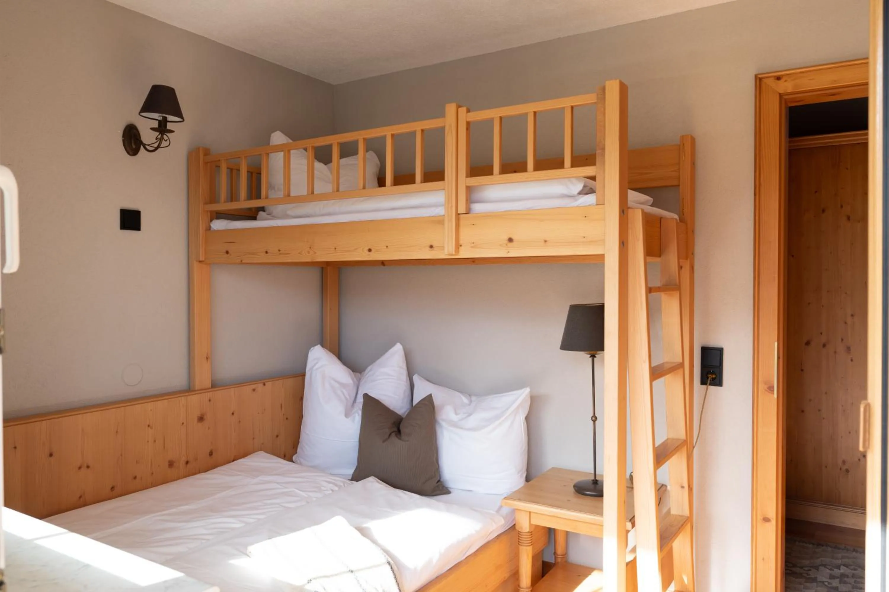 Bedroom, Bed in Boutique Hotel Bellevue Lermoos