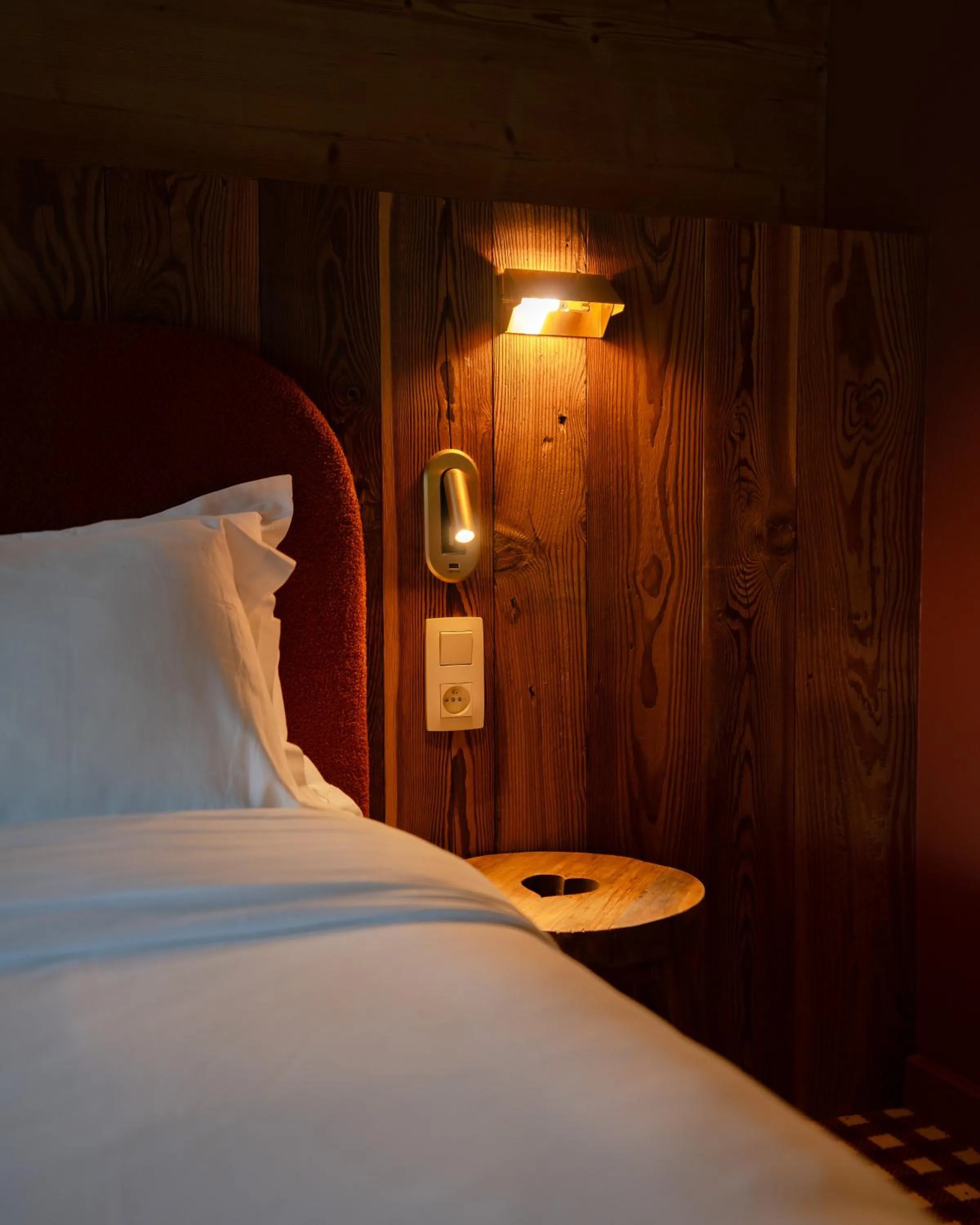 Decorative detail, Bed in Best Western Plus Pays du Mont Blanc