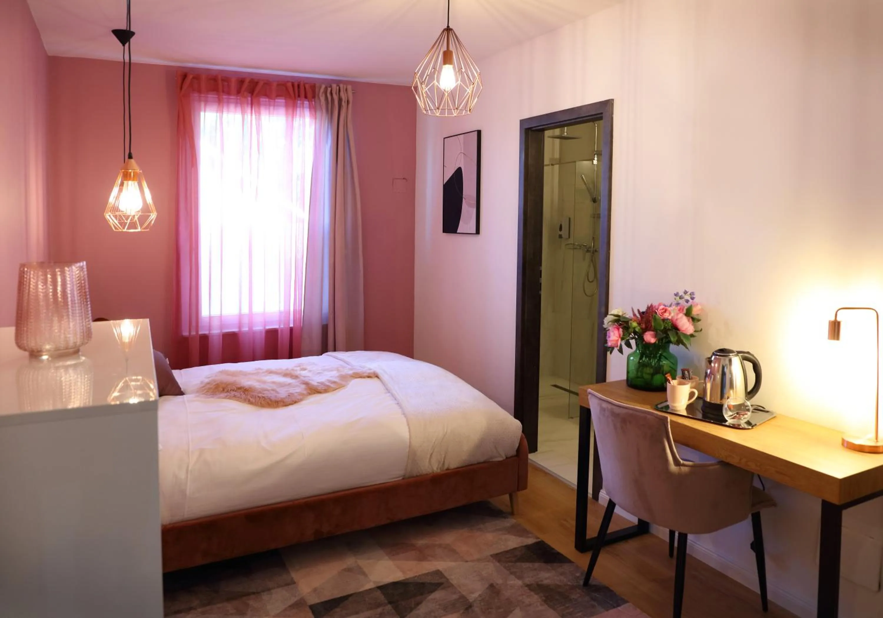 Photo of the whole room, Bed in Duna P'Art Panzió