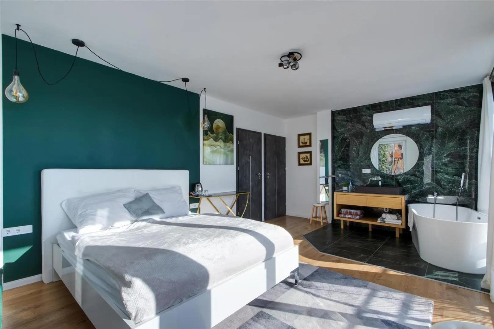 Photo of the whole room, Bed in Duna P'Art Panzió