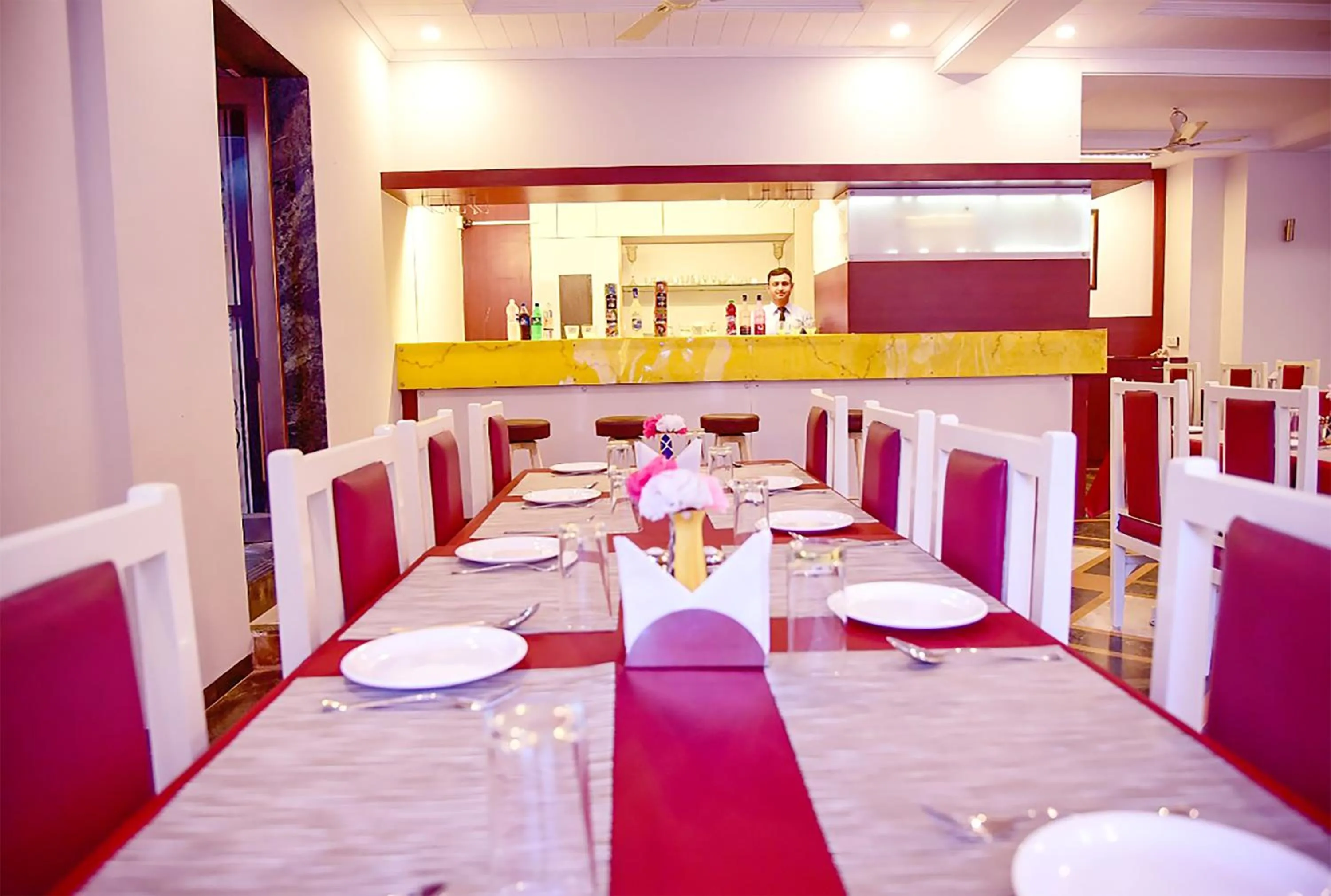 Restaurant/places to eat in Aron Resort Lonavala - Near Old Mumbai Pune Highway