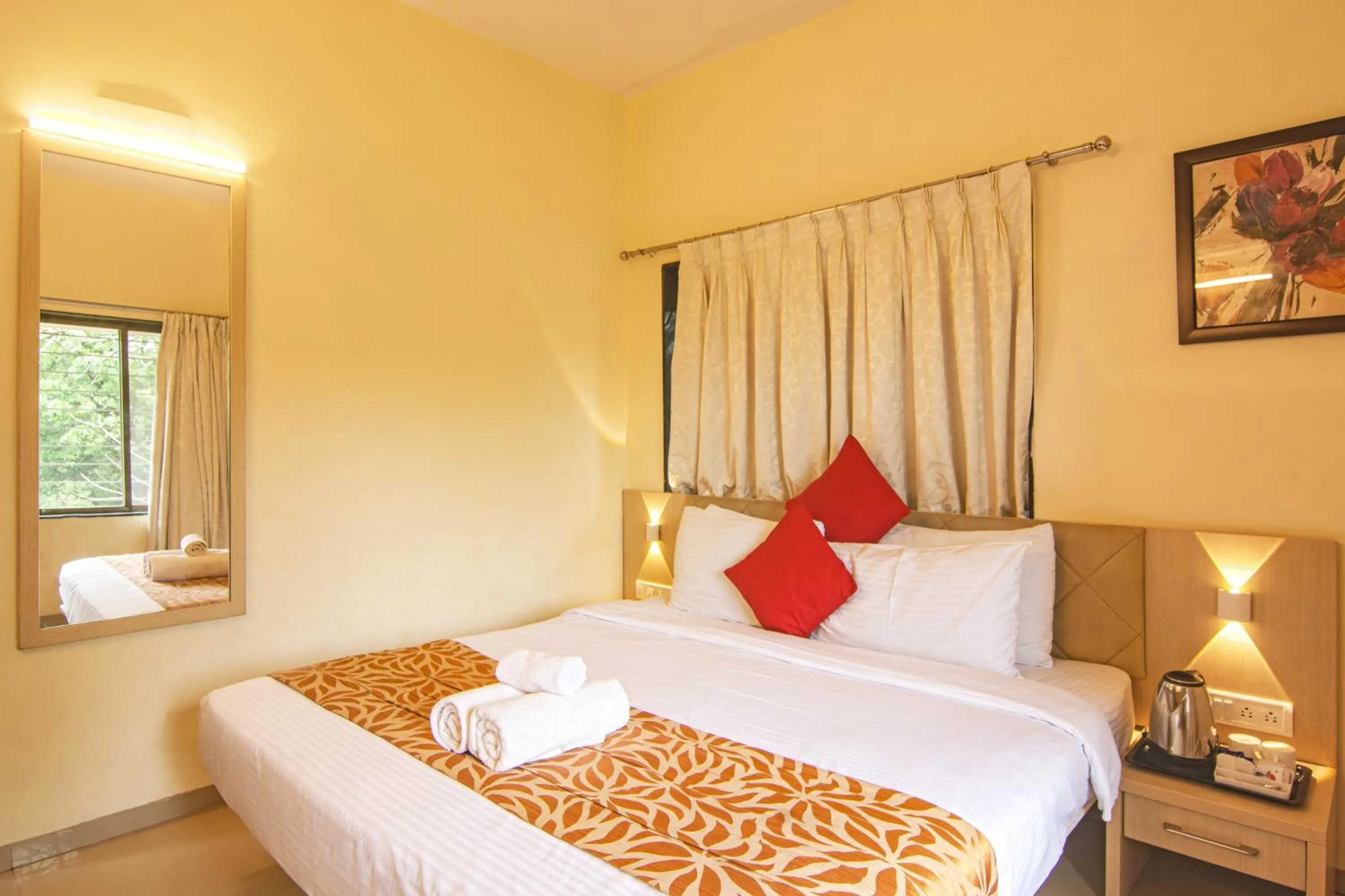 Bed in Aron Resort Lonavala - Near Old Mumbai Pune Highway