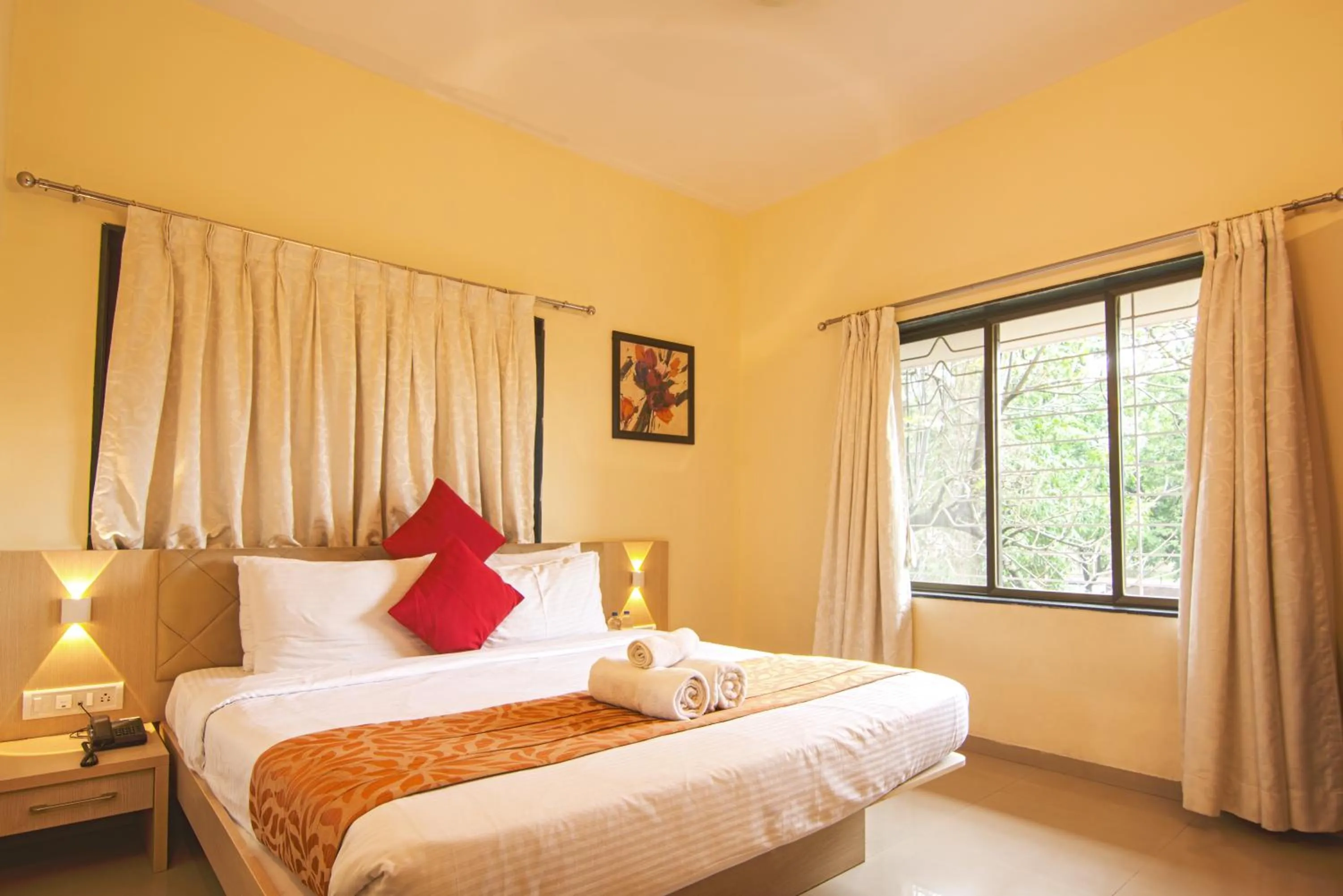 Bed in Aron Resort Lonavala - Near Old Mumbai Pune Highway