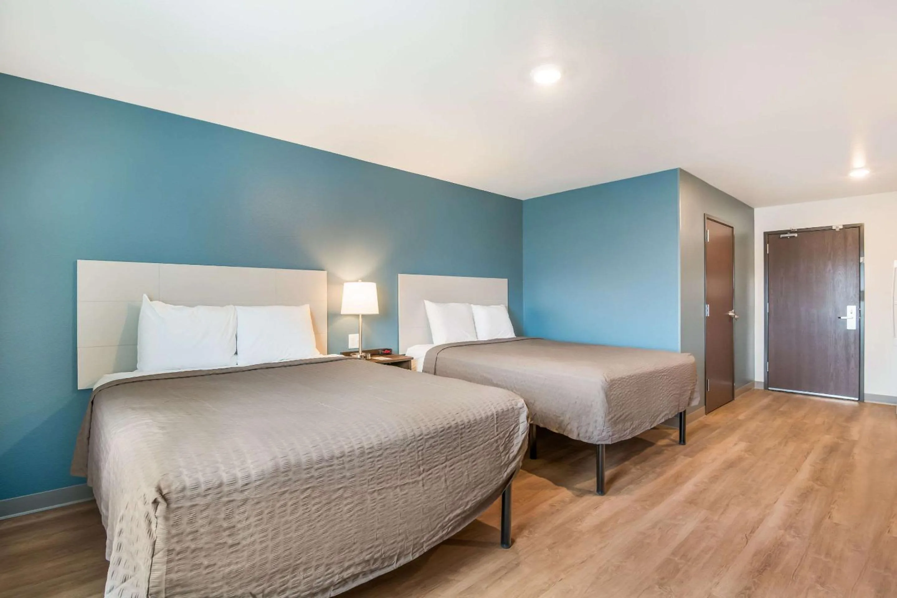 Photo of the whole room, Bed in WoodSpring Suites Missoula