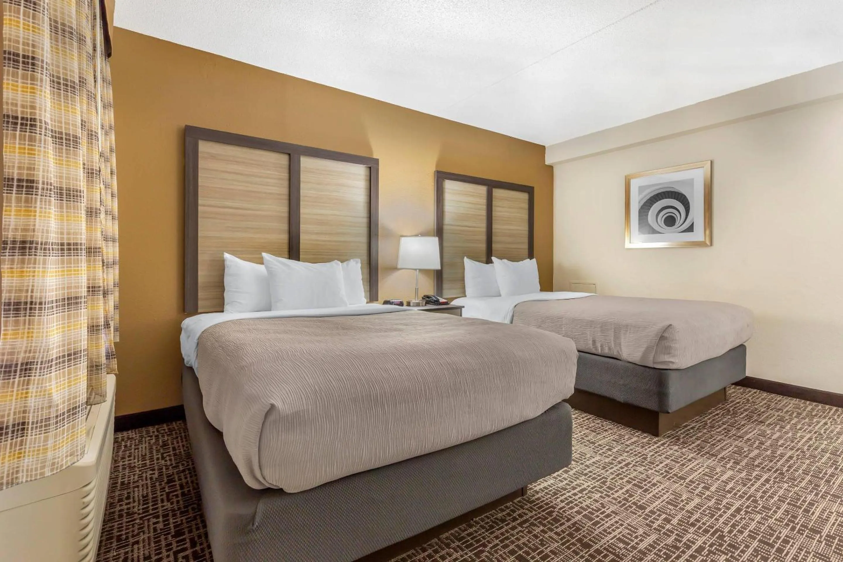 Bedroom, Bed in Quality Inn & Suites Spring Lake - Fayetteville near Fort Bragg