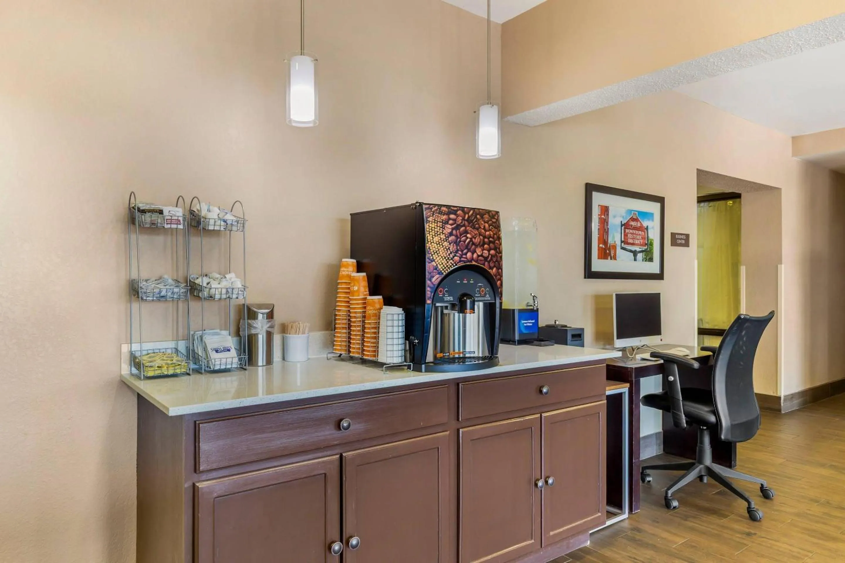 Business facilities in Quality Inn & Suites Spring Lake - Fayetteville near Fort Bragg