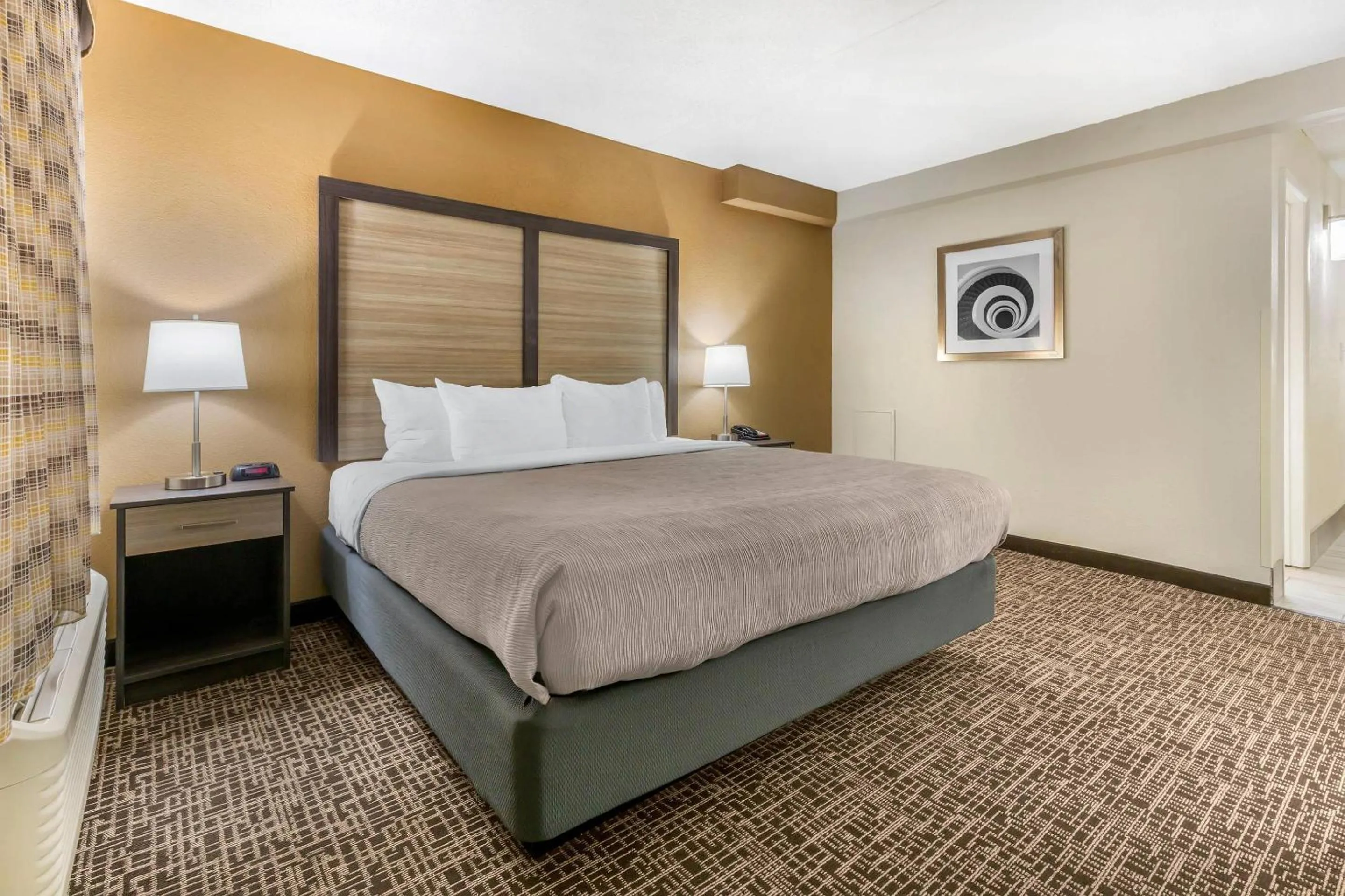 Bedroom, Bed in Quality Inn & Suites Spring Lake - Fayetteville near Fort Bragg