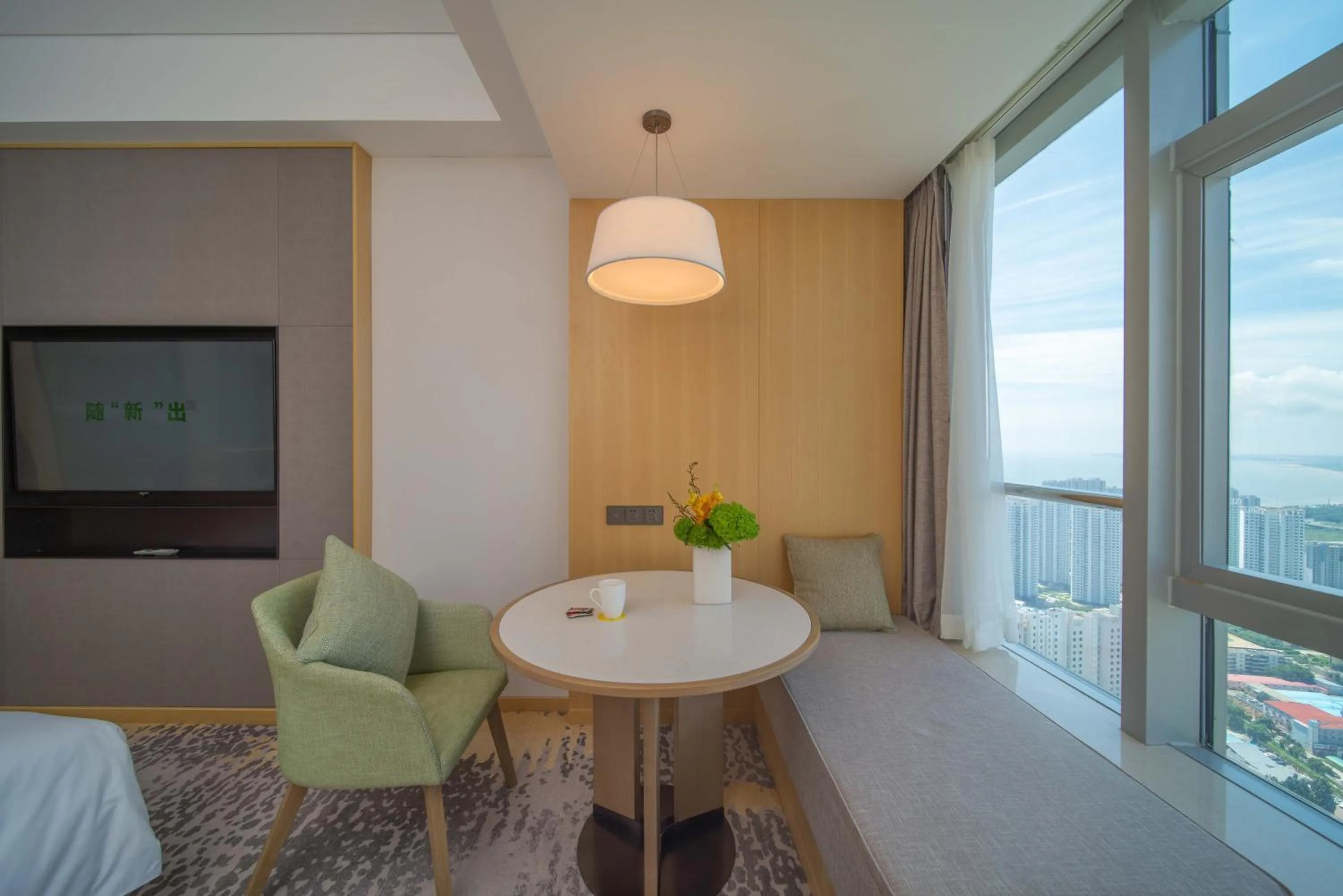 Holiday Inn Qinhuangdao Haigang