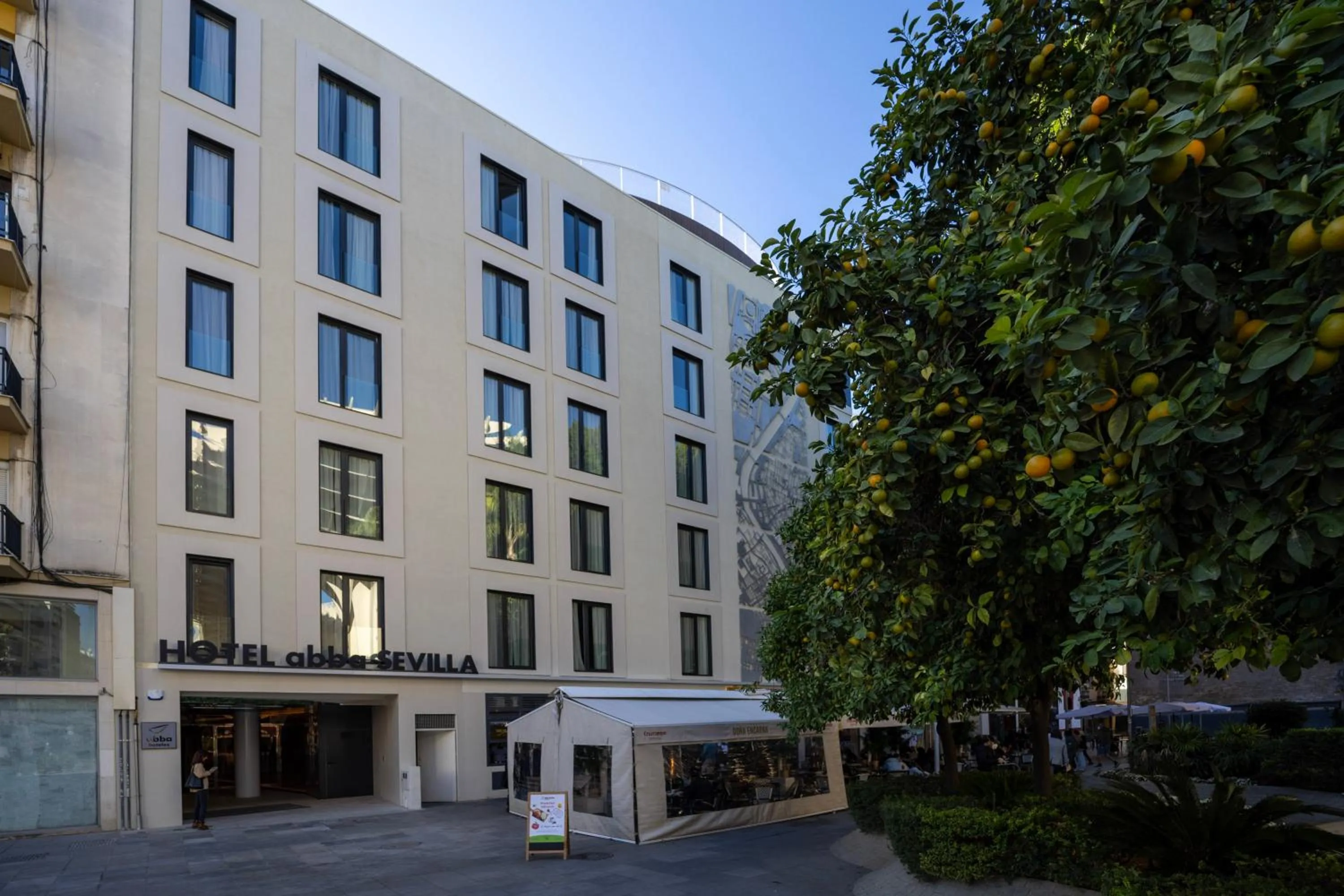 Property building in abba Sevilla