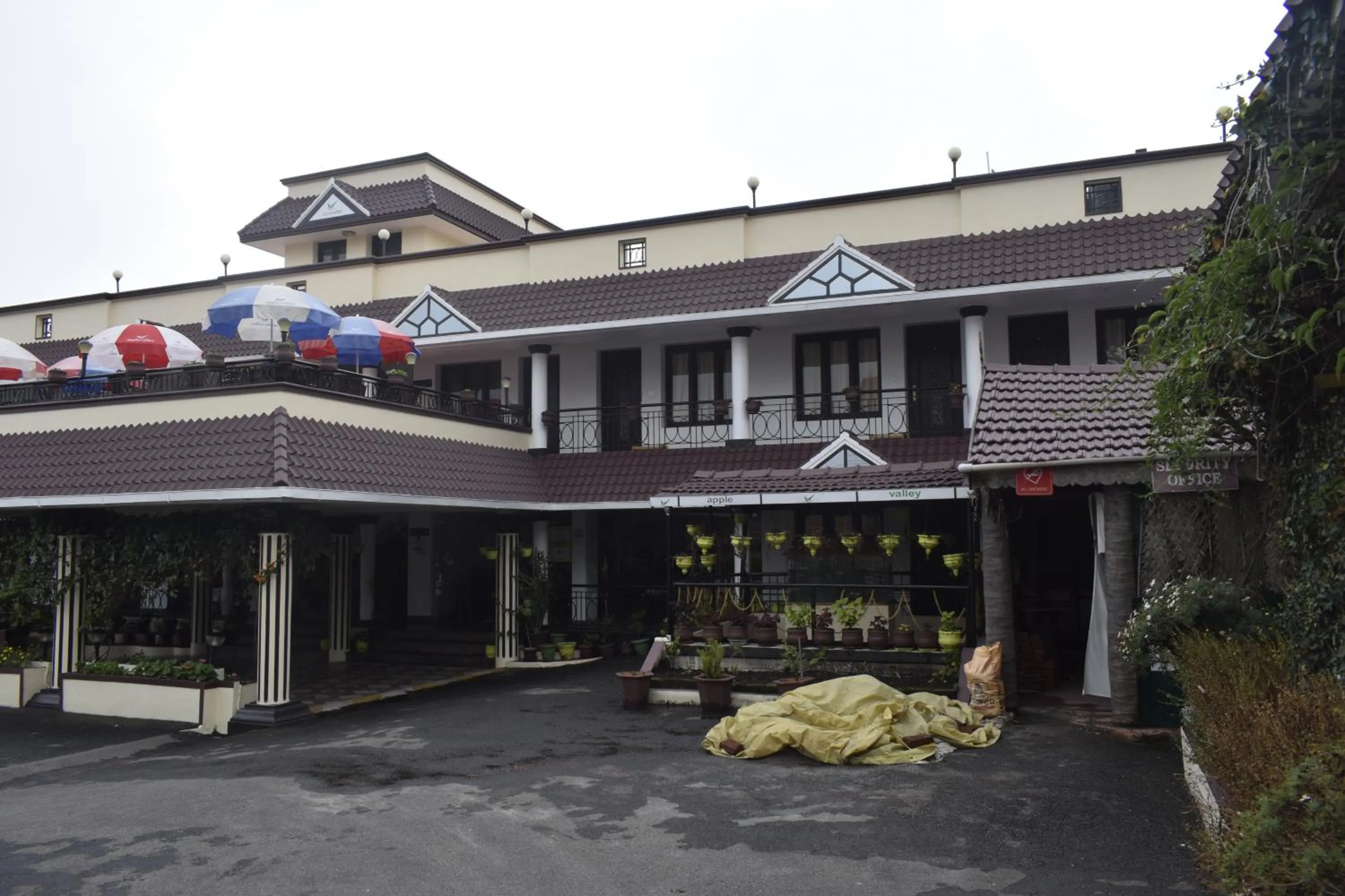 Facade/entrance in Hotel Apple Valley