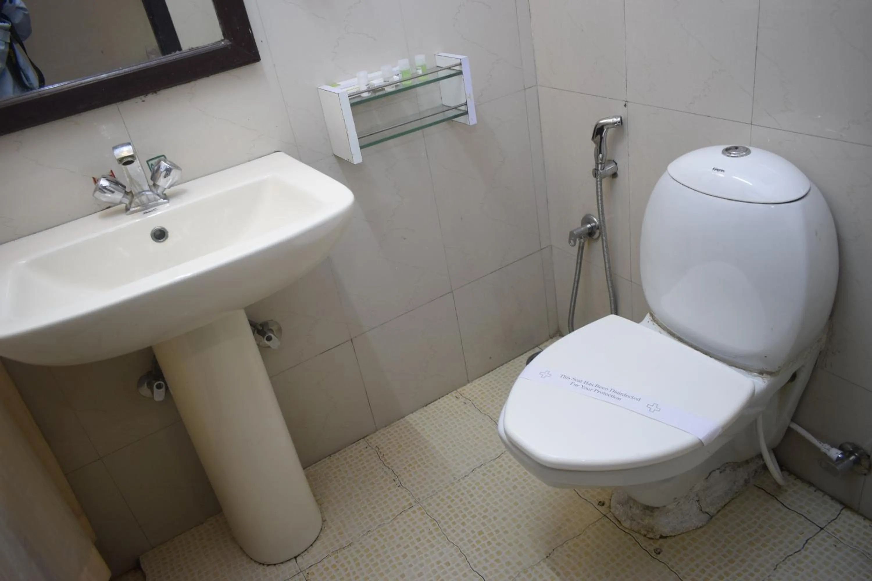 Bathroom in Hotel Apple Valley