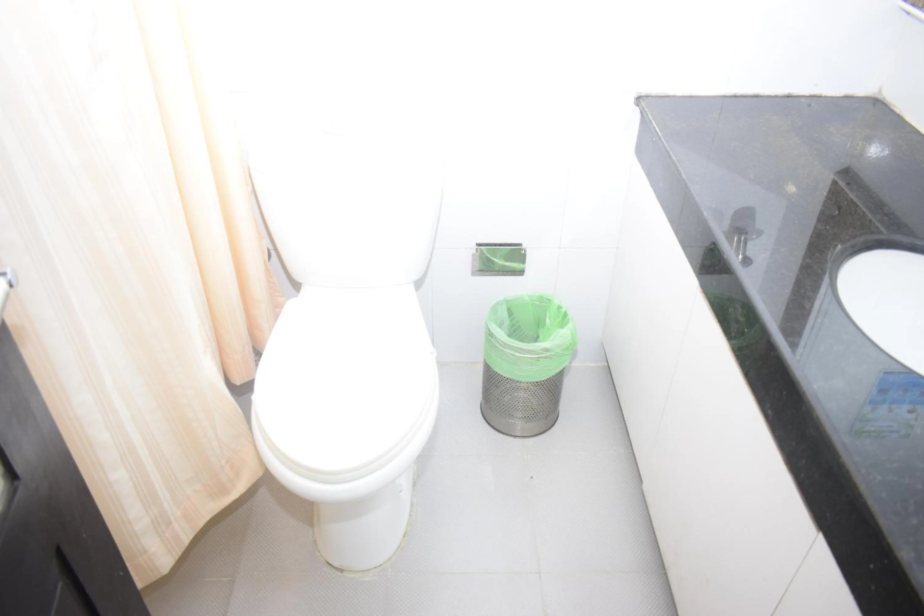 Bathroom in Hotel Apple Valley