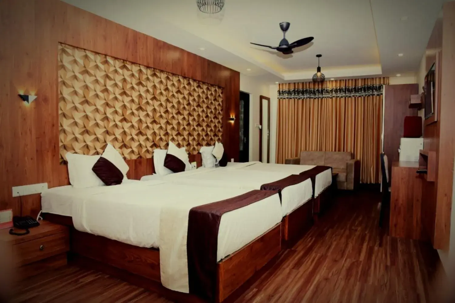 Triple Room in Hotel Apple Valley Triple Room in Hotel Apple Valley