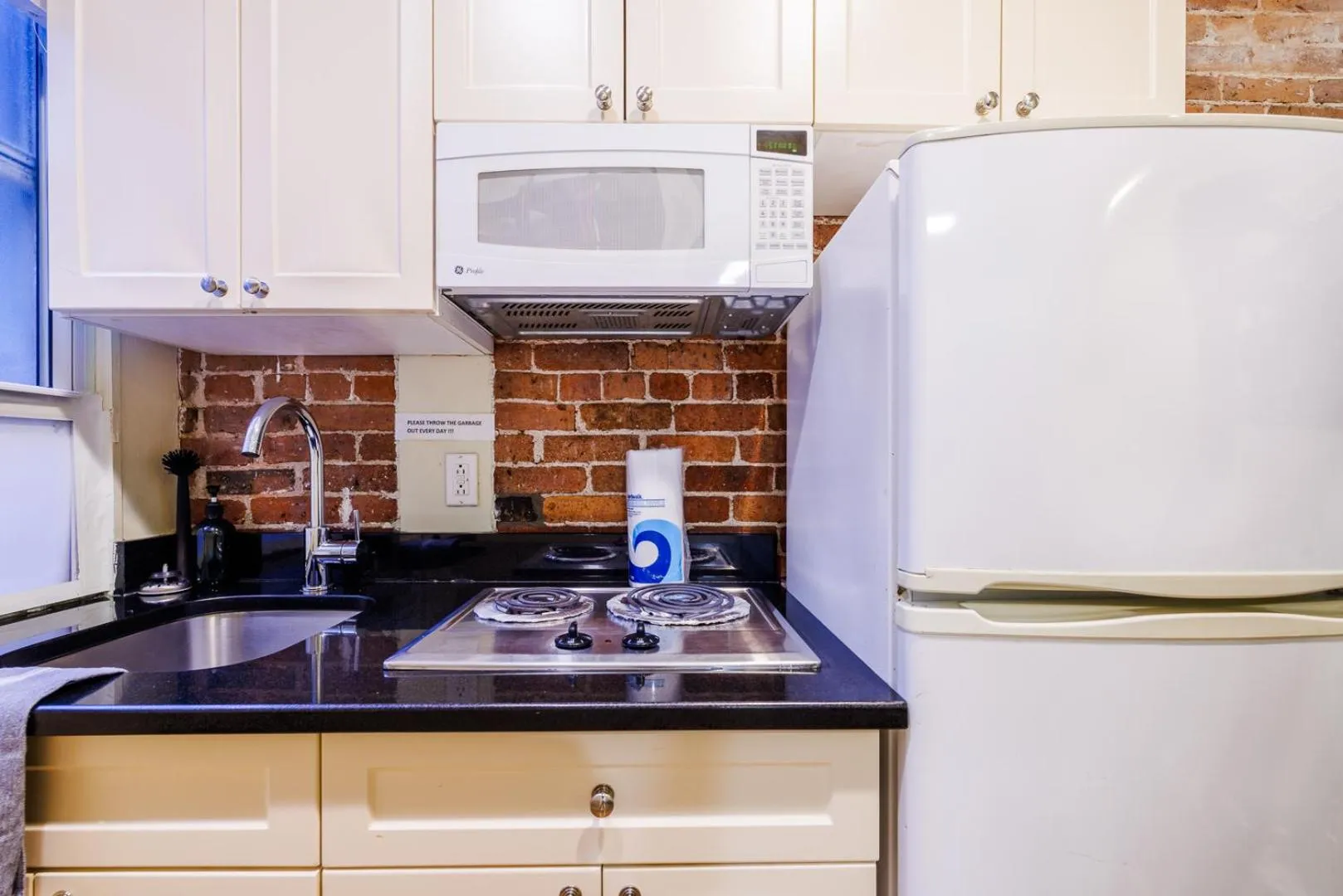 Kitchen or kitchenette in Studios in New York