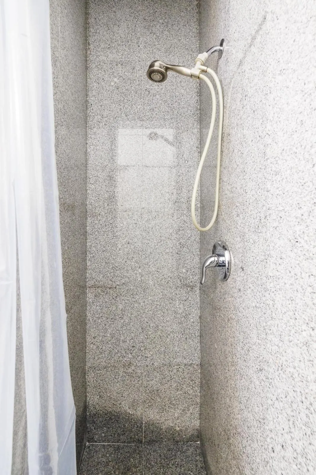 Shower in Studios in New York