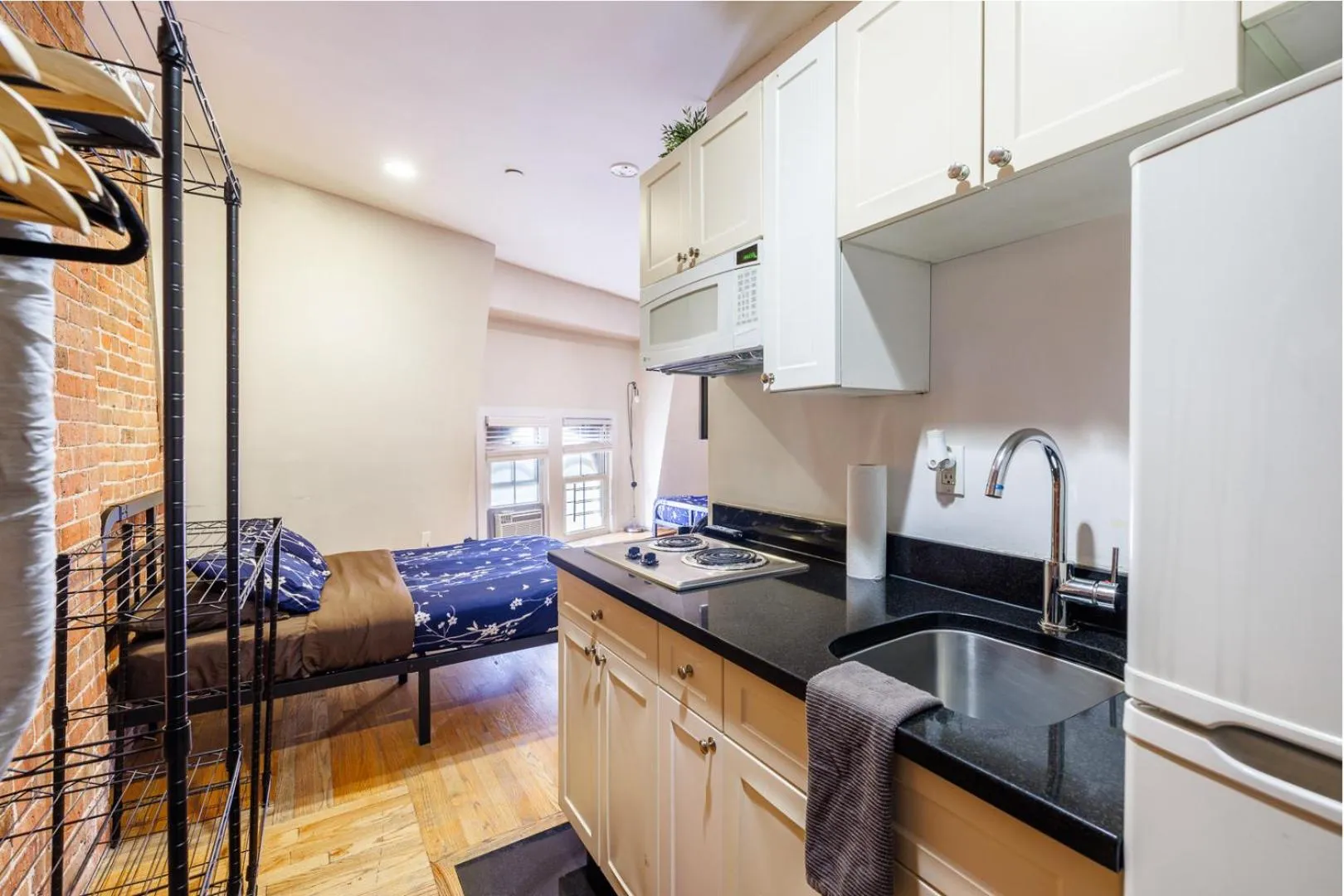 Bed in Studios in New York