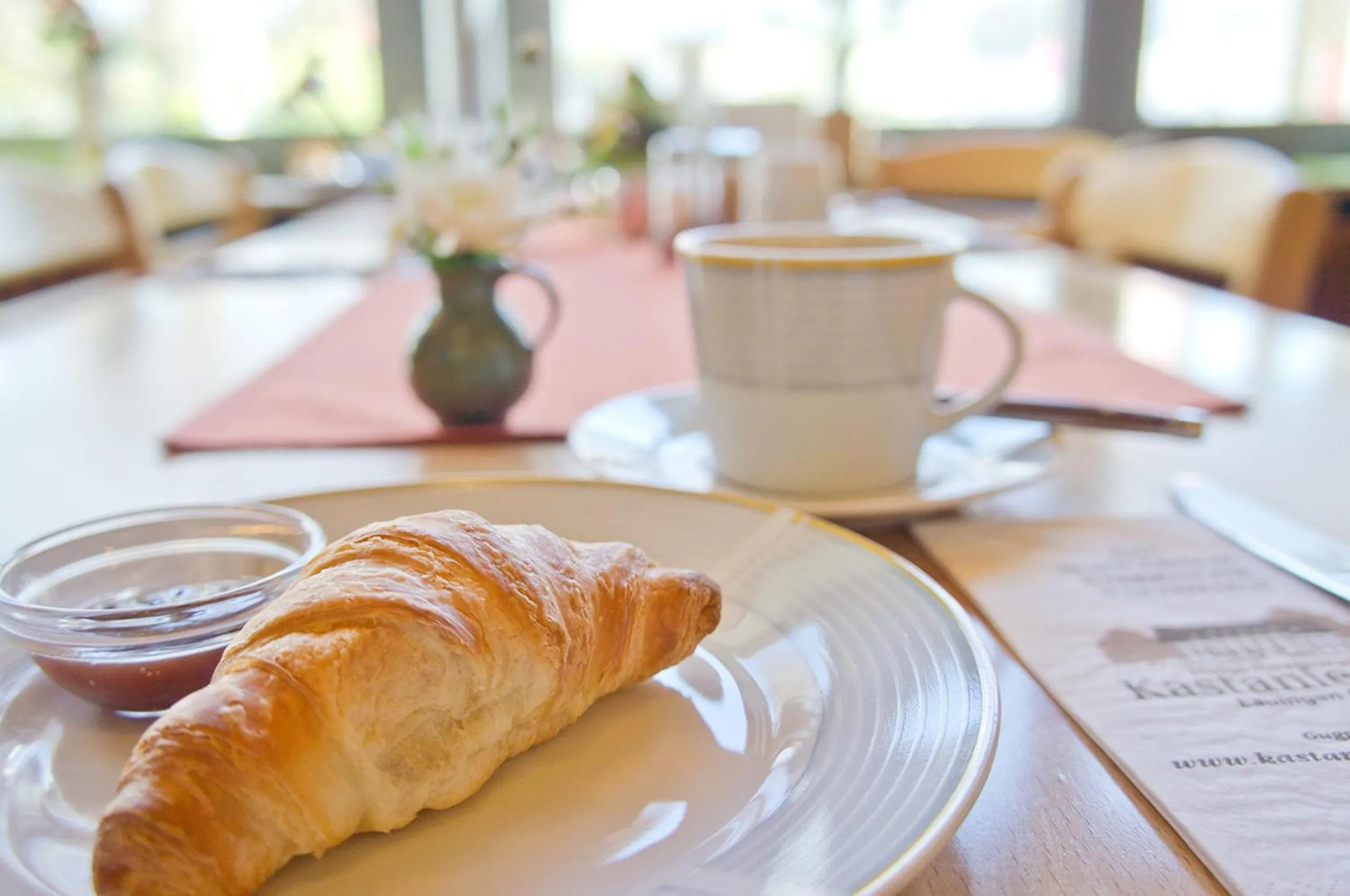Breakfast in Hotel - Restaurant Kastanienhof Lauingen