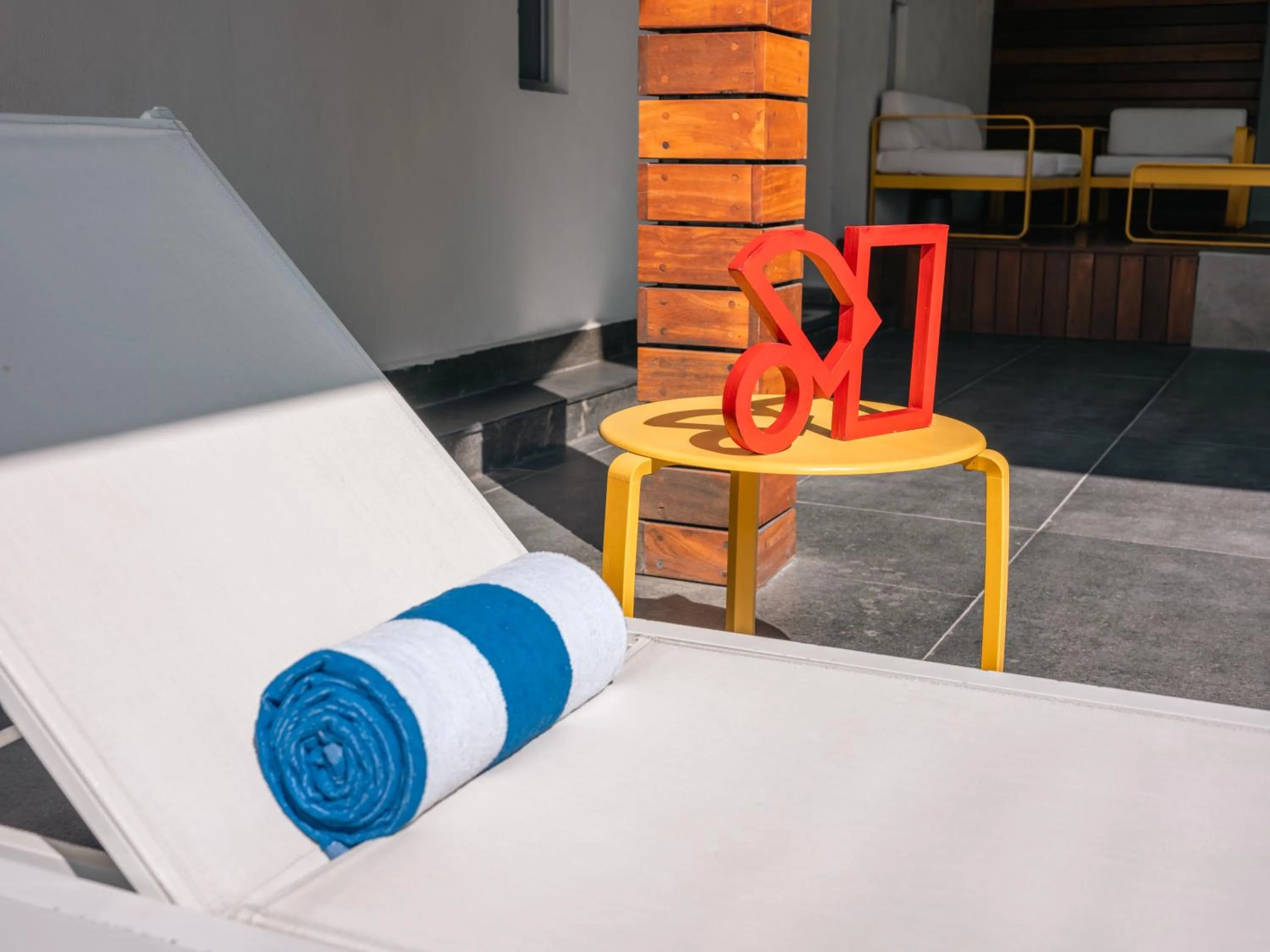 Swimming pool in Metria Hotel