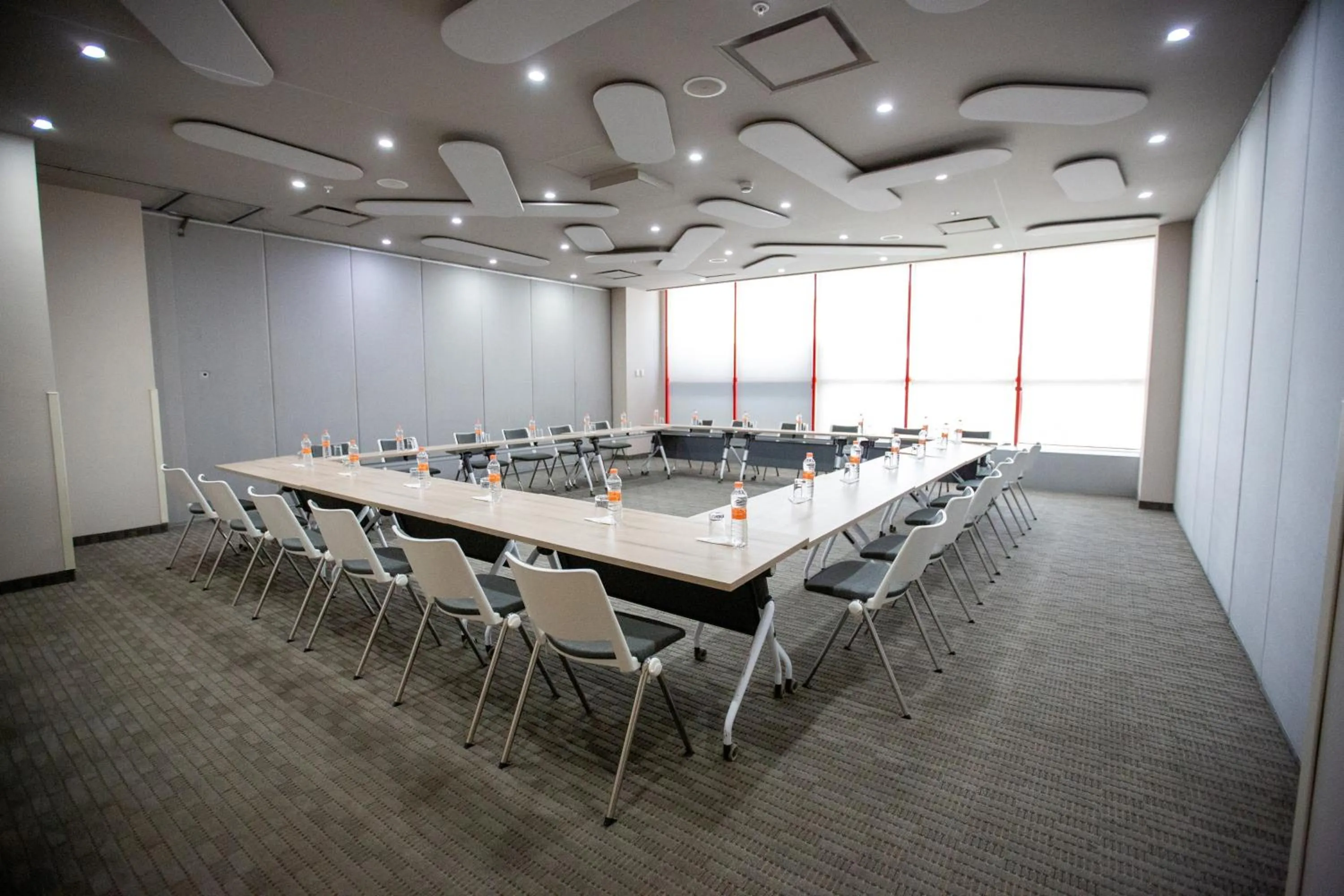 Meeting/conference room in Metria Hotel