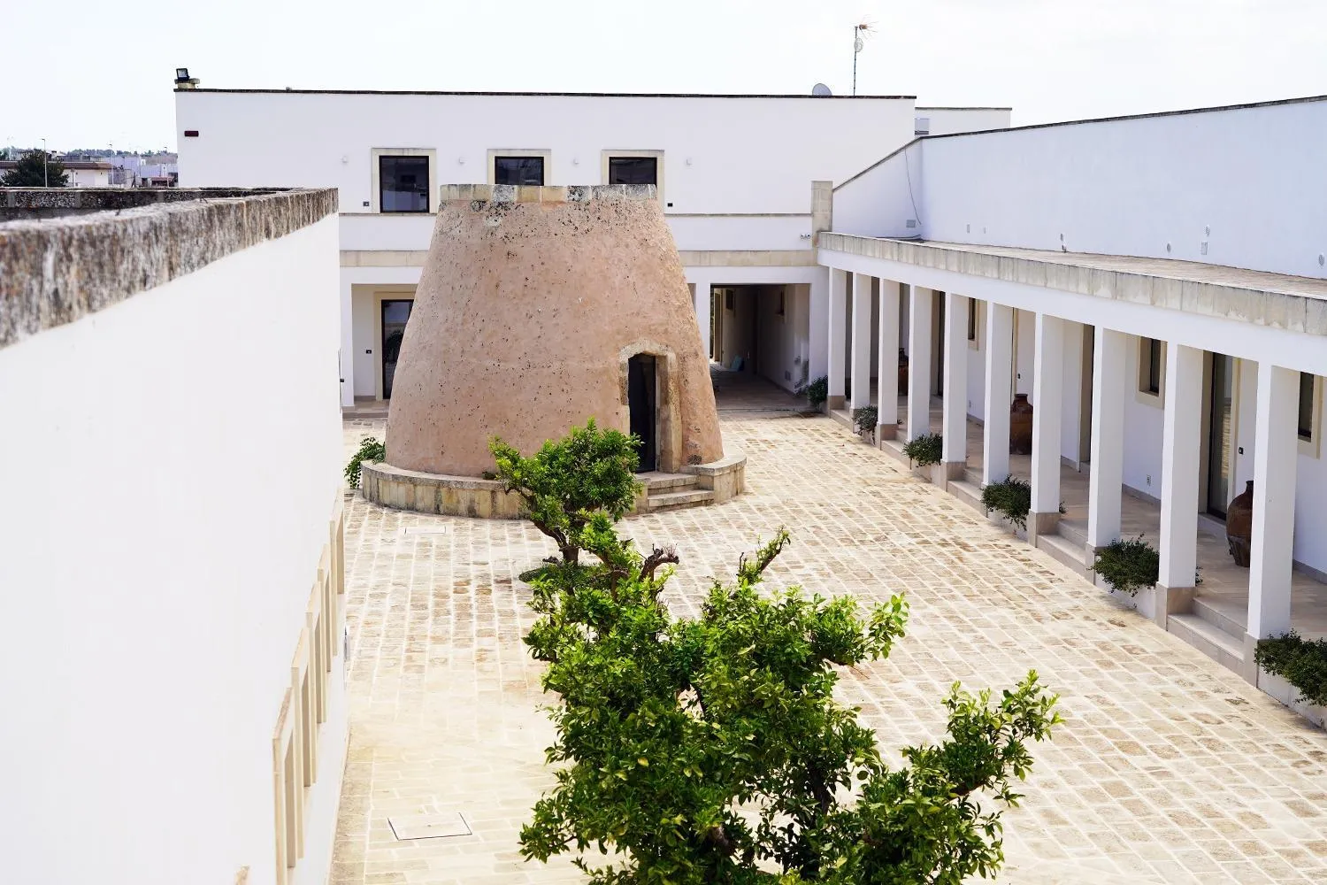 Inner courtyard view in Masseria Rifisa AgriResort