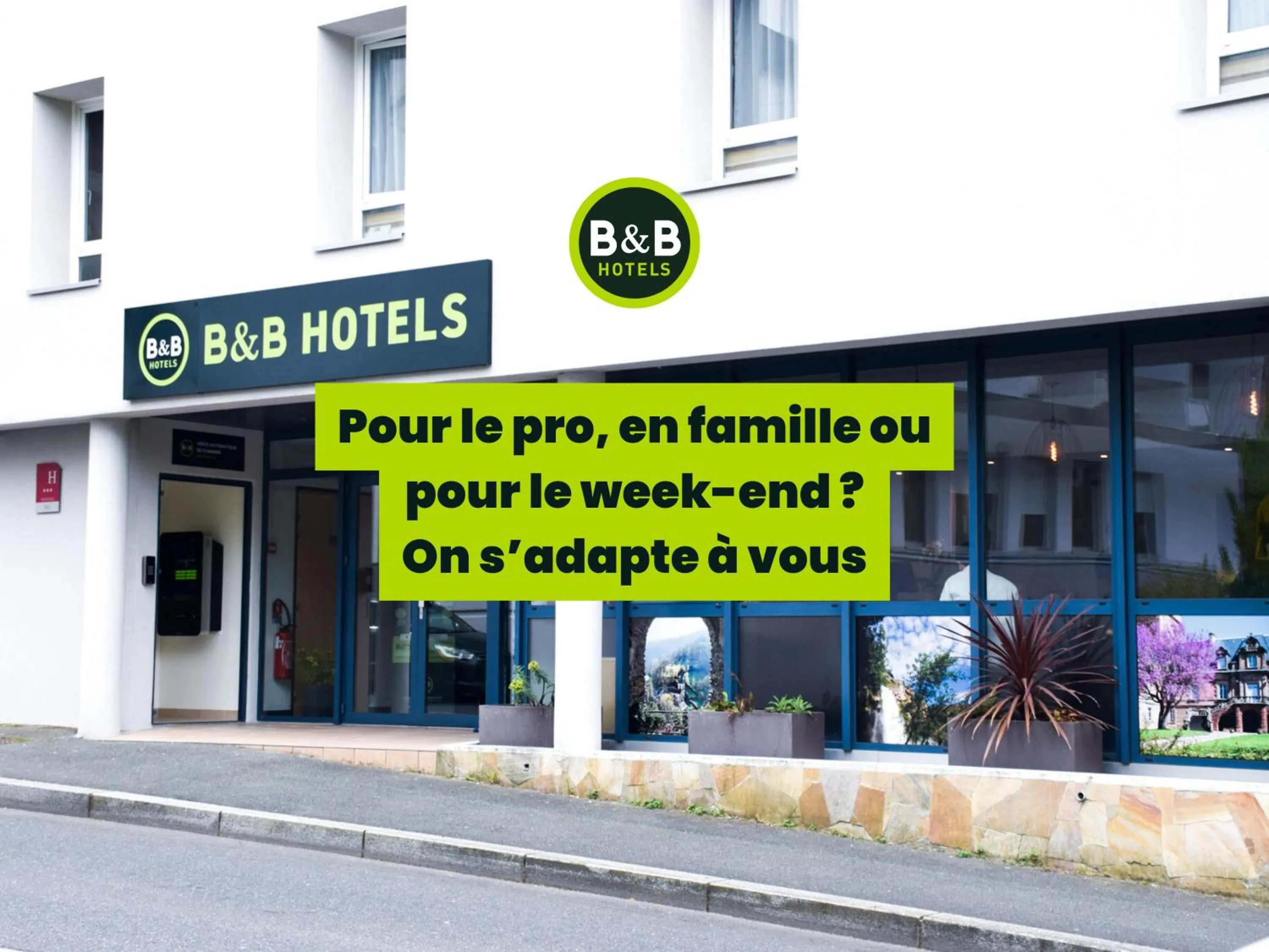 Facade/entrance in B&B HOTEL Rodez Bourran