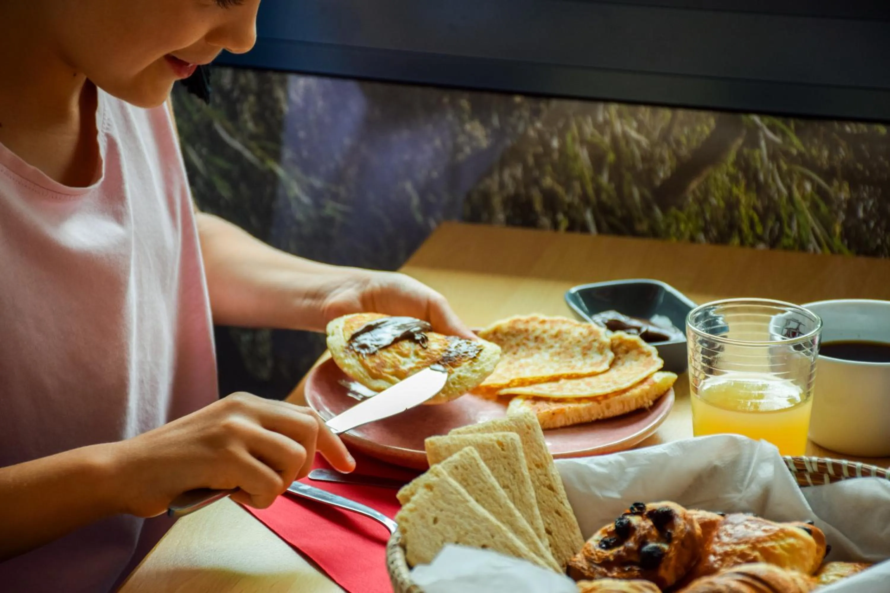 Breakfast in B&B HOTEL Rodez Bourran