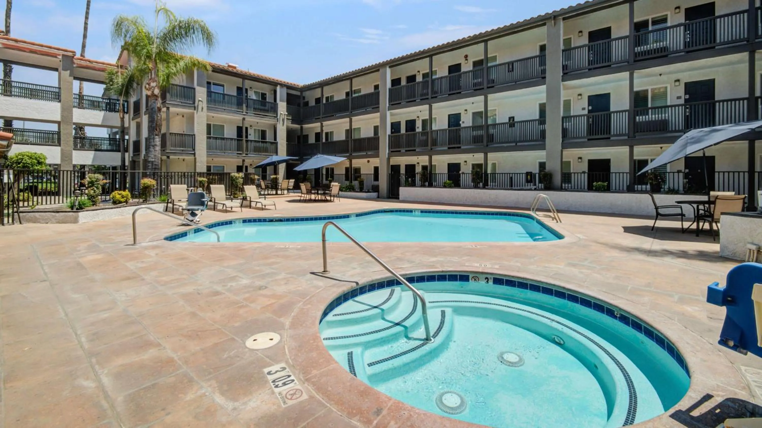 Pool view in Studio 6 Ontario CA Convention Center Airport