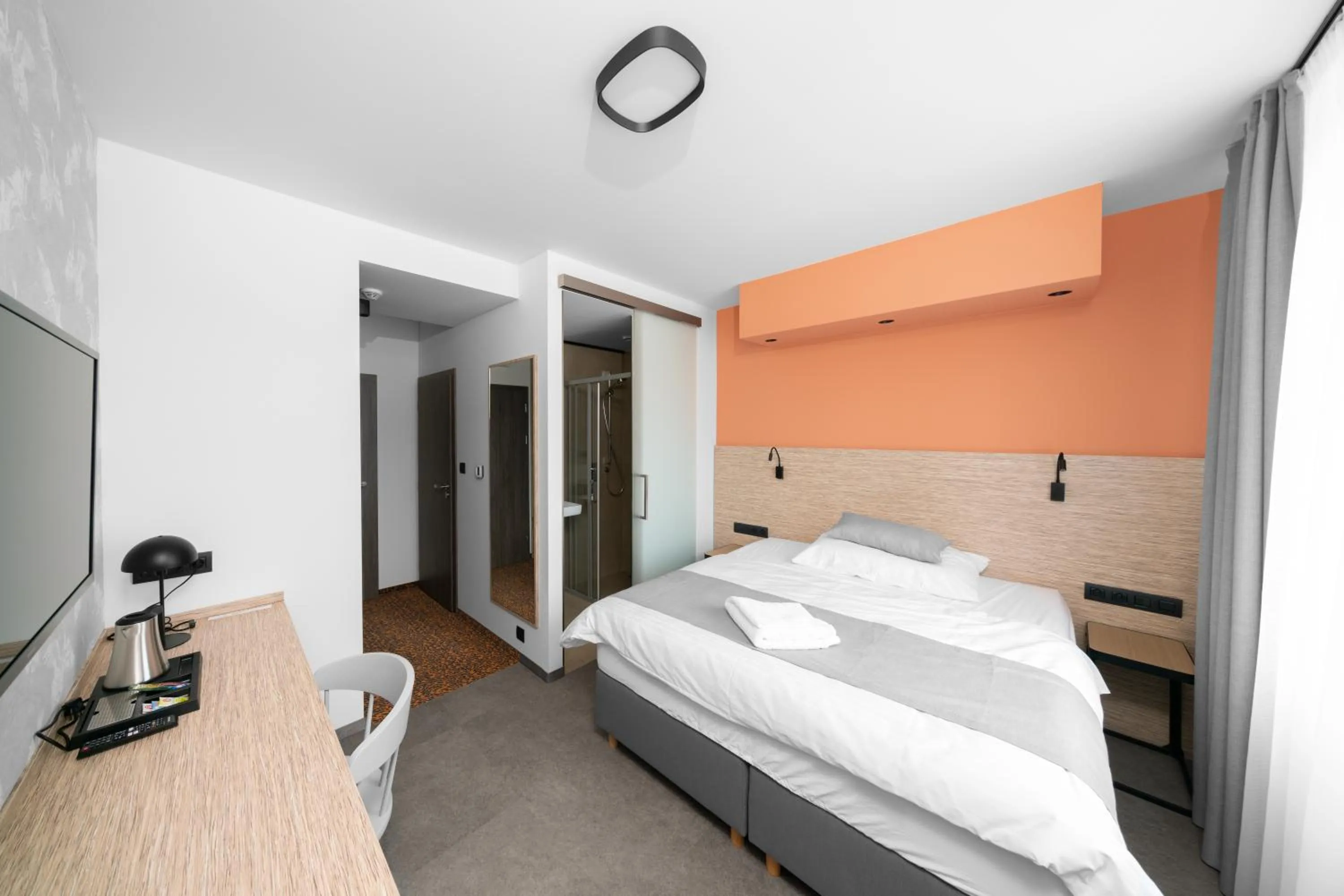 Bedroom, Bed in Hotel Diana